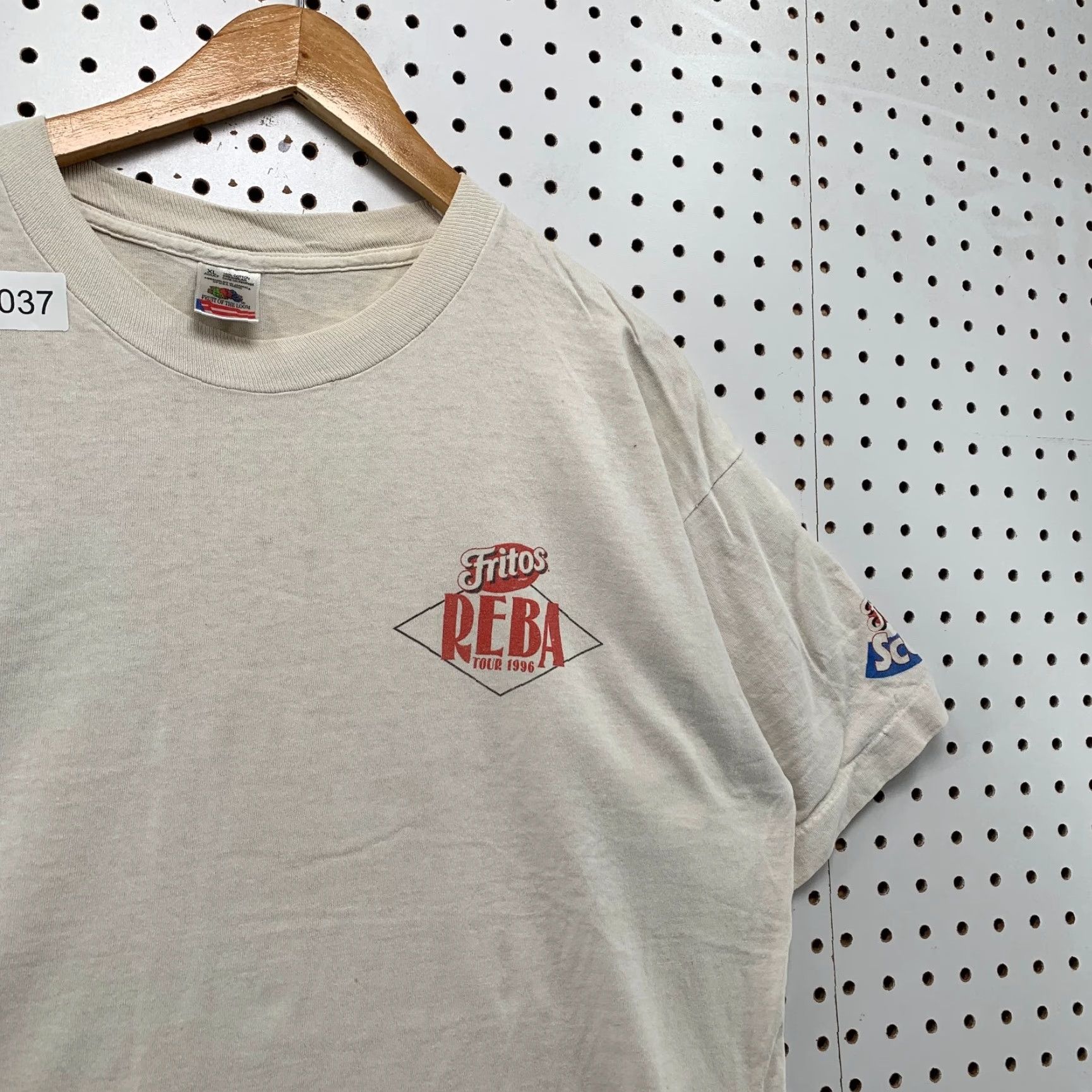 Fruit Of The Loom VTG Reba Tour 1996 Shirt Mens XL Beige Cotton Crew Neck 90s Music USA Fritos Promo Size US XL / EU 56 / 4 - 3 Thumbnail