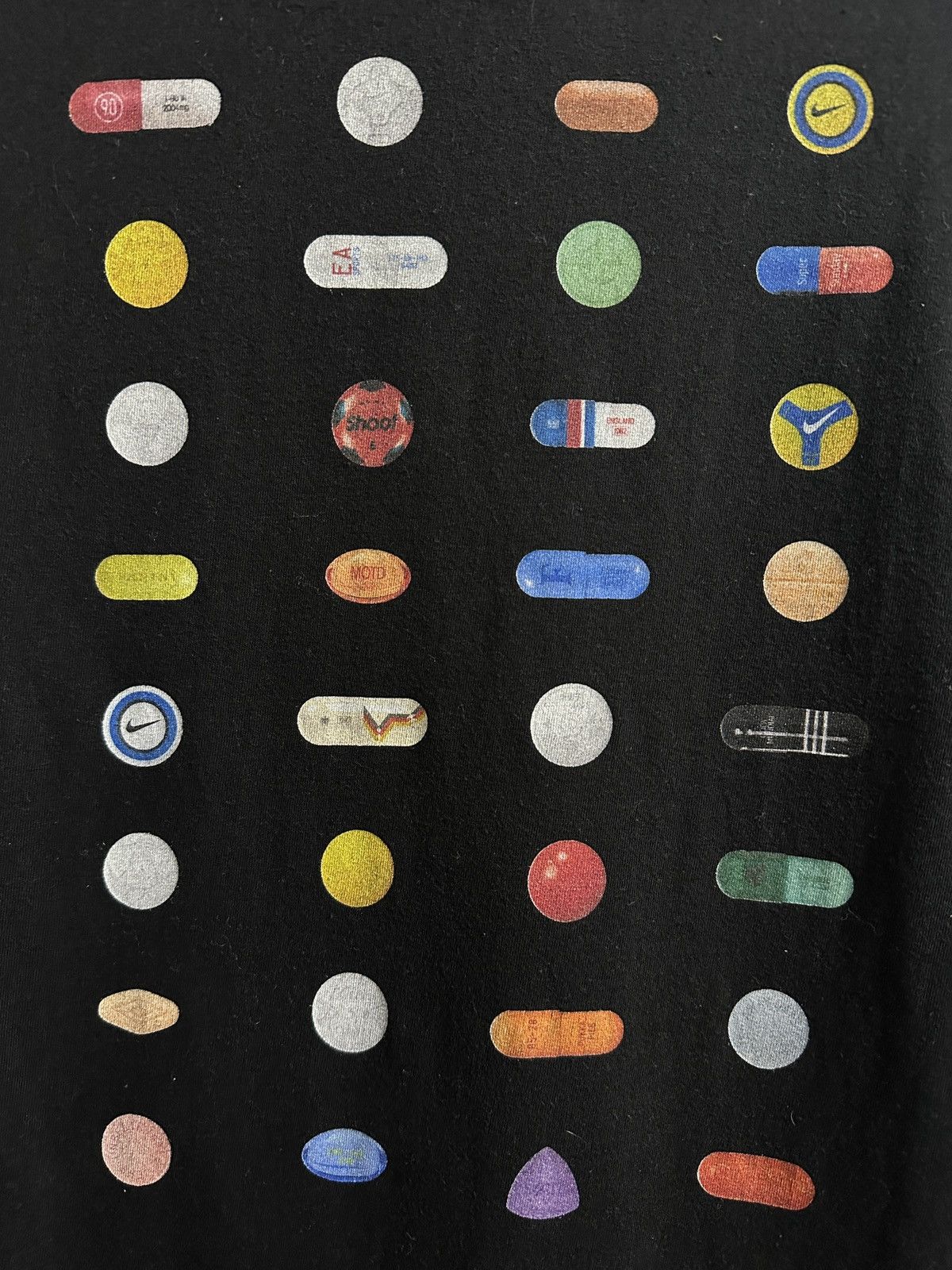 Other Art of Football "Addiction Pills" Graphic Tee Blokecore Size US M / EU 48-50 / 2 - 1 Thumbnail