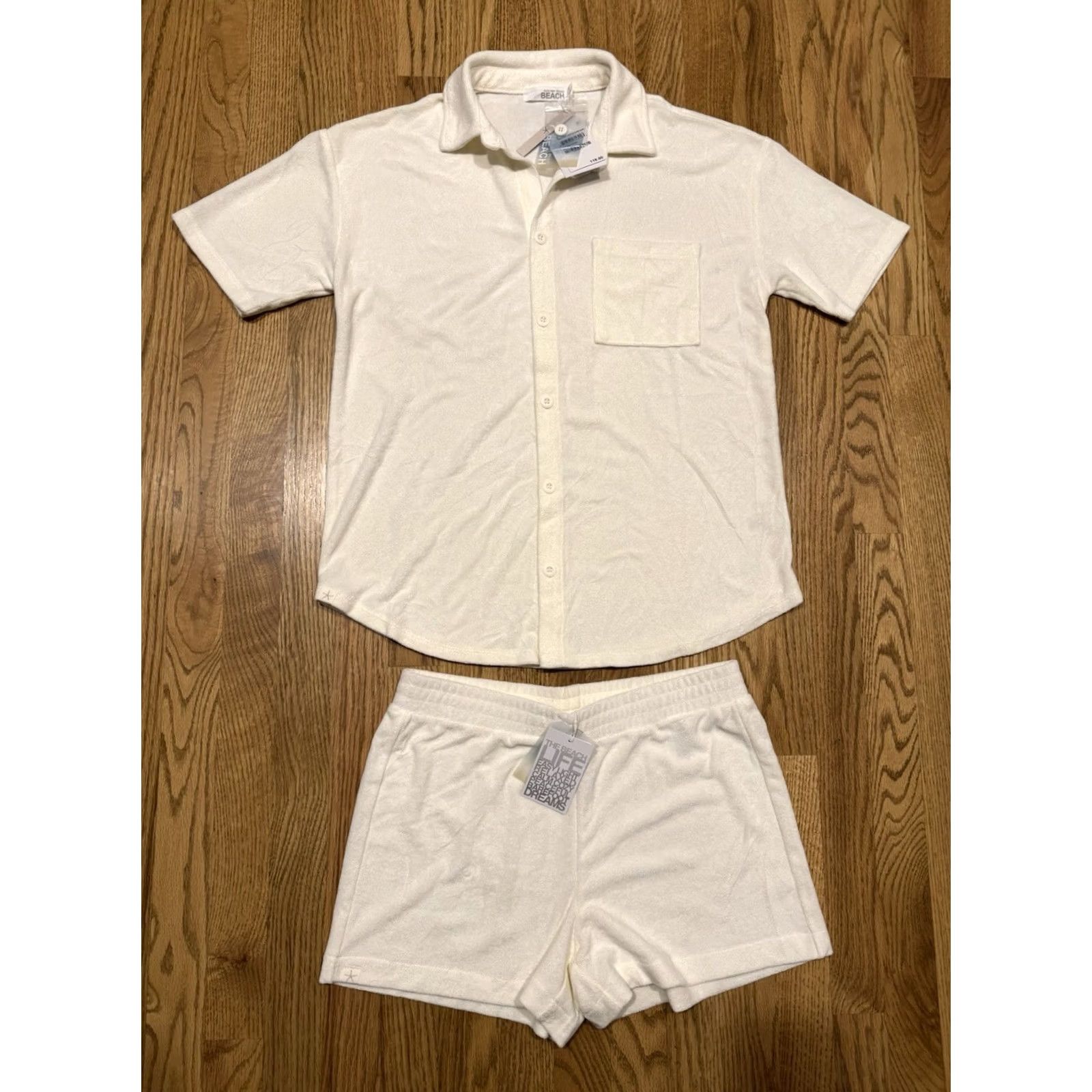 Vintage VINTAGE? No. Barefoot Dreams Shirt Shorts Set Mens S White Beach Lounge Button-Up Short Sleeve Button-Down Dream NWT Size US S / EU 44-46 / 1 - 3 Thumbnail