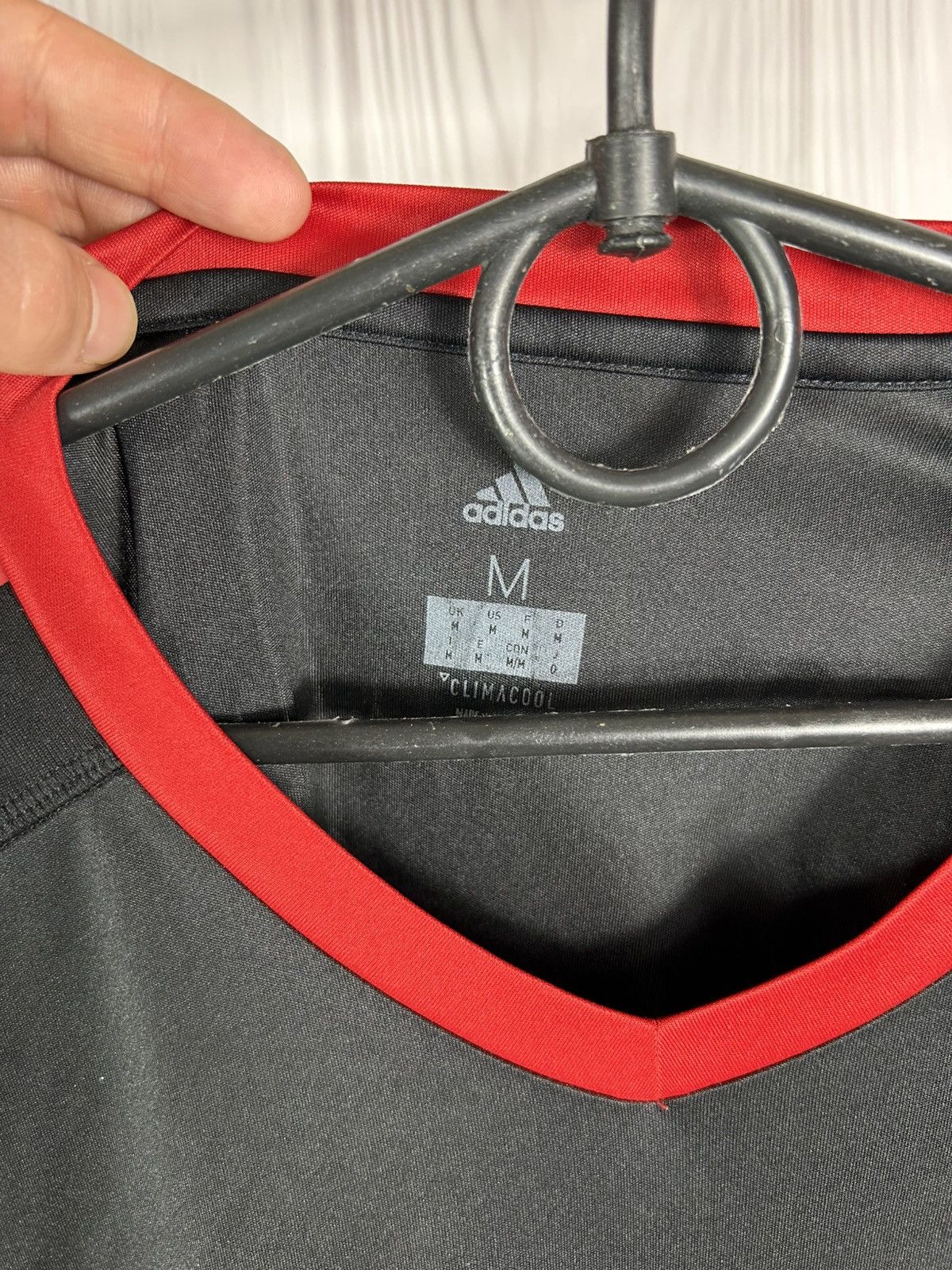 Adidas BAYERN 2017/18 #1 NEUER GOALKEEPER FOOTBALL SHIRT Adidas Size US M / EU 48-50 / 2 - 7 Thumbnail