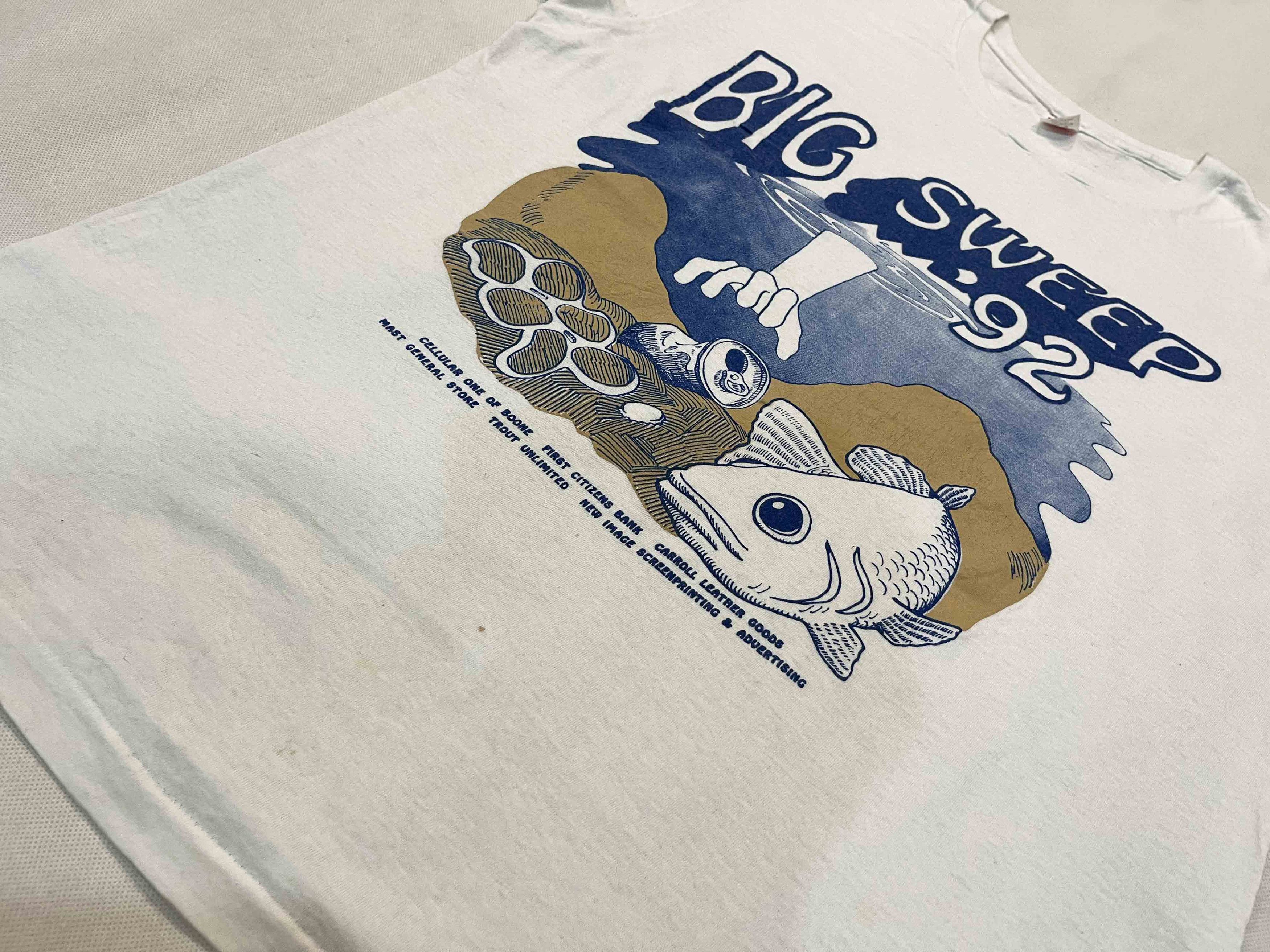 Hanes × Vintage Vintage Hanes 1992 Big Sweep T-Shirt Size US XL / EU 56 / 4 - 6 Thumbnail
