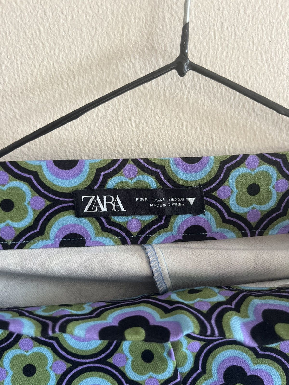 Zara Zara Geometric Print Flare Pants Size 26" / US 2 / IT 38 - 3 Thumbnail
