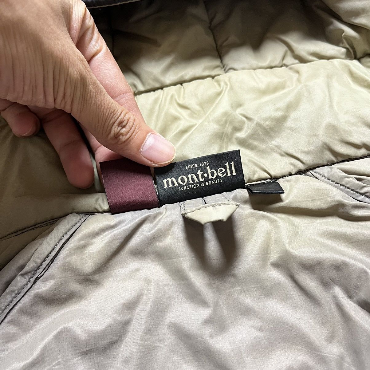 Montbell Mont-Bell Light Puffer Jacket Size M / US 6-8 / IT 42-44 - 12 Thumbnail