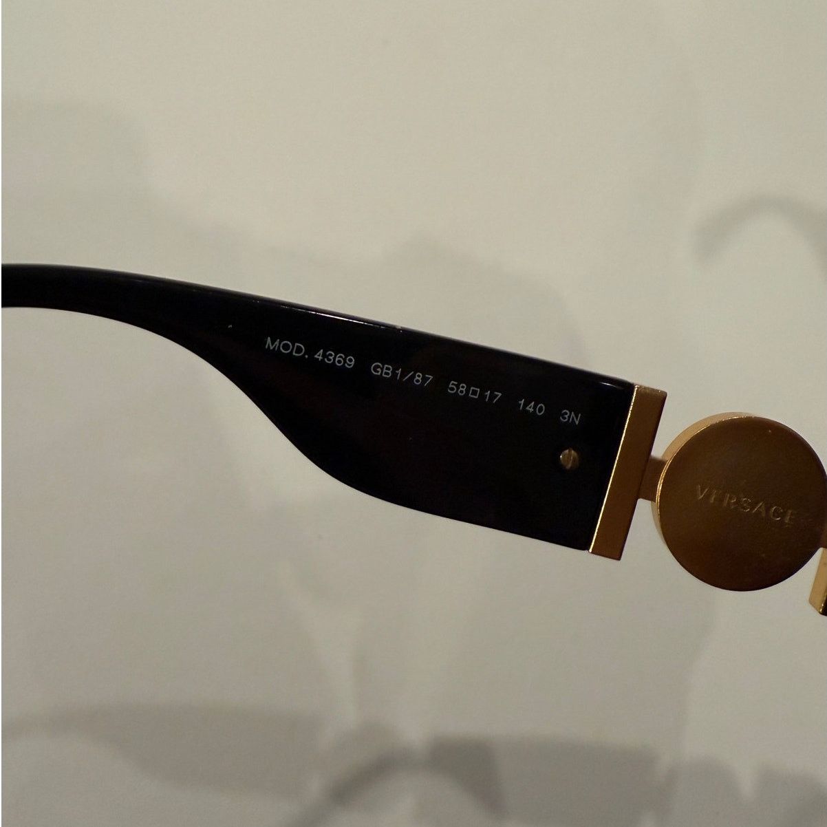 Versace Versace Oval Polarized Designer Sunglass VE4369 Unisex Size ONE SIZE - 7 Thumbnail