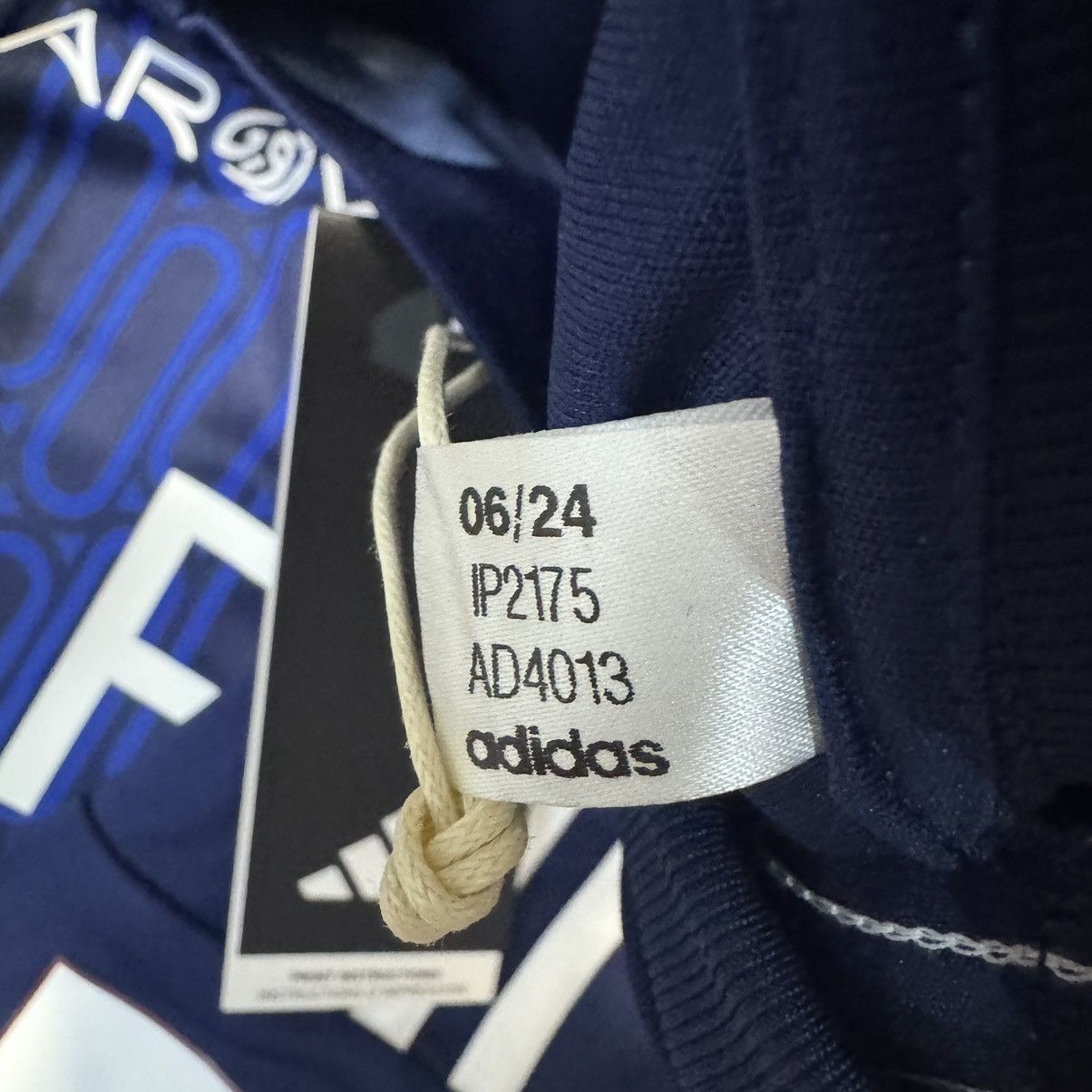 Adidas AL Nassr 25/26 away shirt #7 Ronaldo (Bnwt) Size US XXL / EU 58 / 5 - 10 Thumbnail