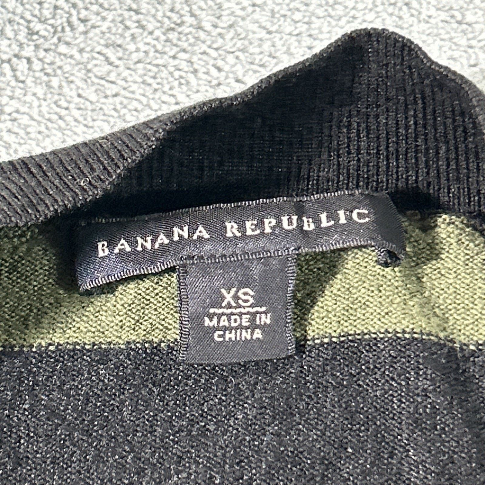 Banana Republic Cashmere Luxury Cable Knit Sweater Womens XS Silk Granola Size XS / US 0-2 / IT 36-38 - 3 Thumbnail