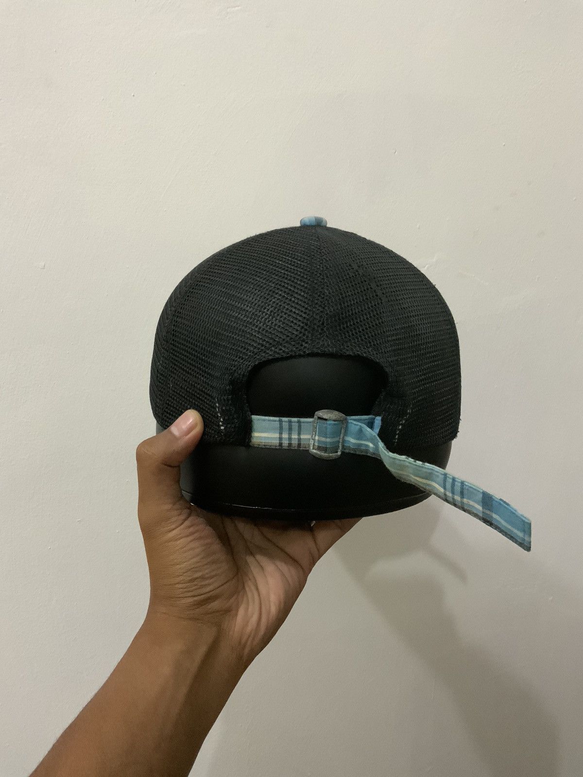 Billabong Billabong Surf Sounds Distressed Trucker Hat Size ONE SIZE - 3 Thumbnail