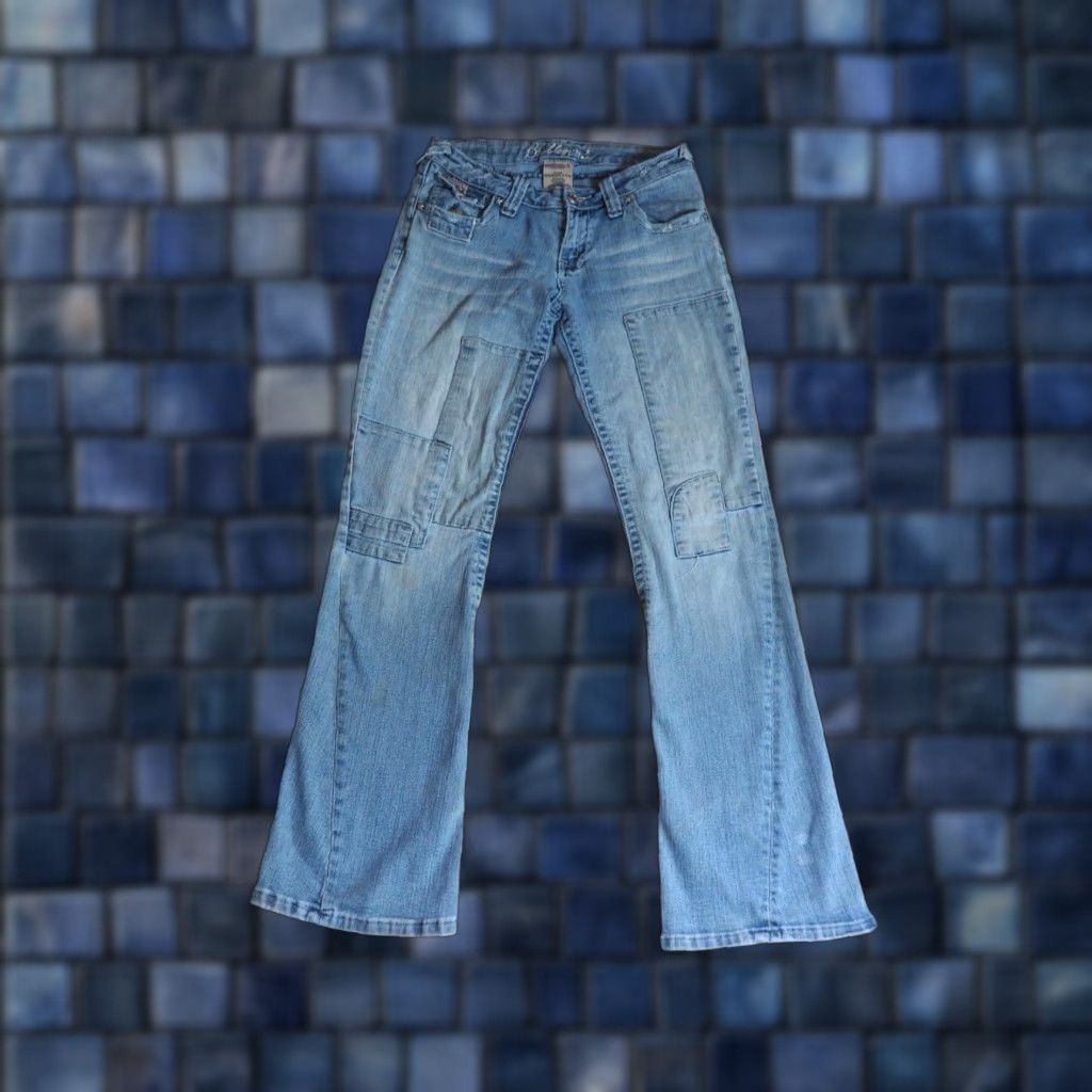 Vintage VTG Bubblegum Jeans Low Rise 29x31 Denim Flare Patchwork Blue Womens Regular Front Pockets Logo Grunge 2000s Style Size 29" - 1 Thumbnail