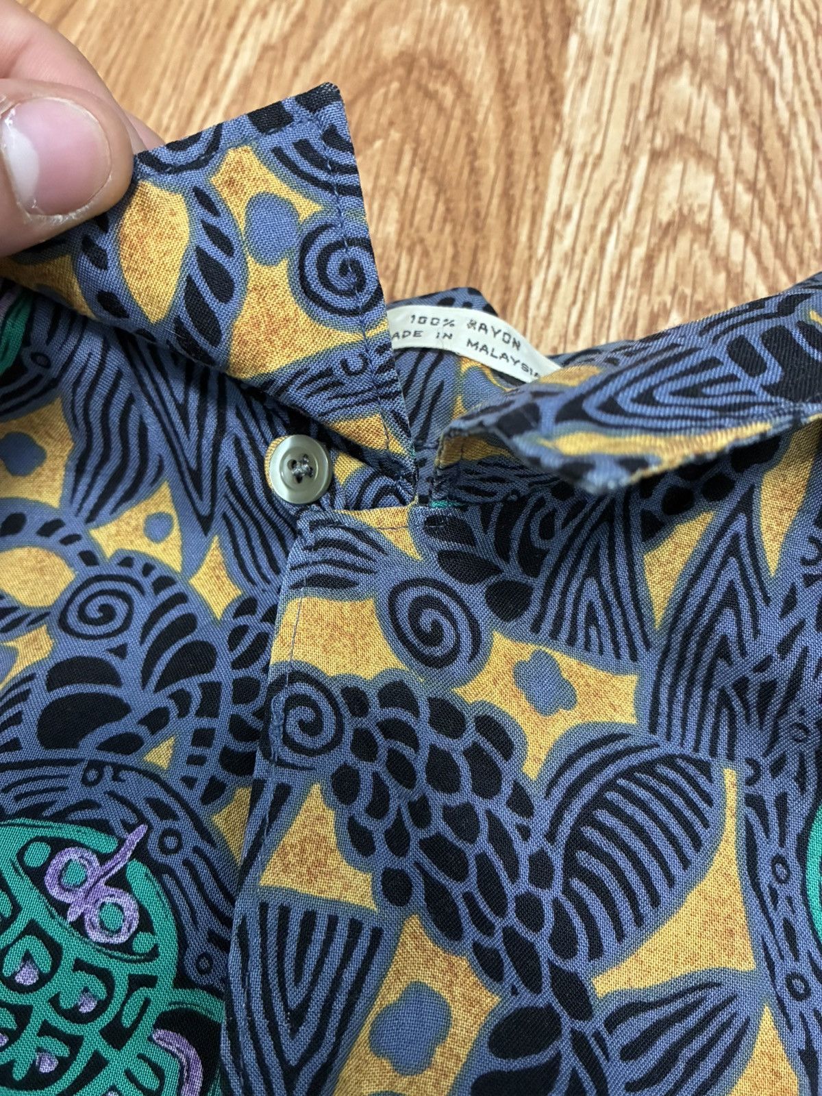 Yves Saint Laurent Yves Saint Laurent Vintage Rayon Shirt (L) Size US L / EU 52-54 / 3 - 6 Thumbnail