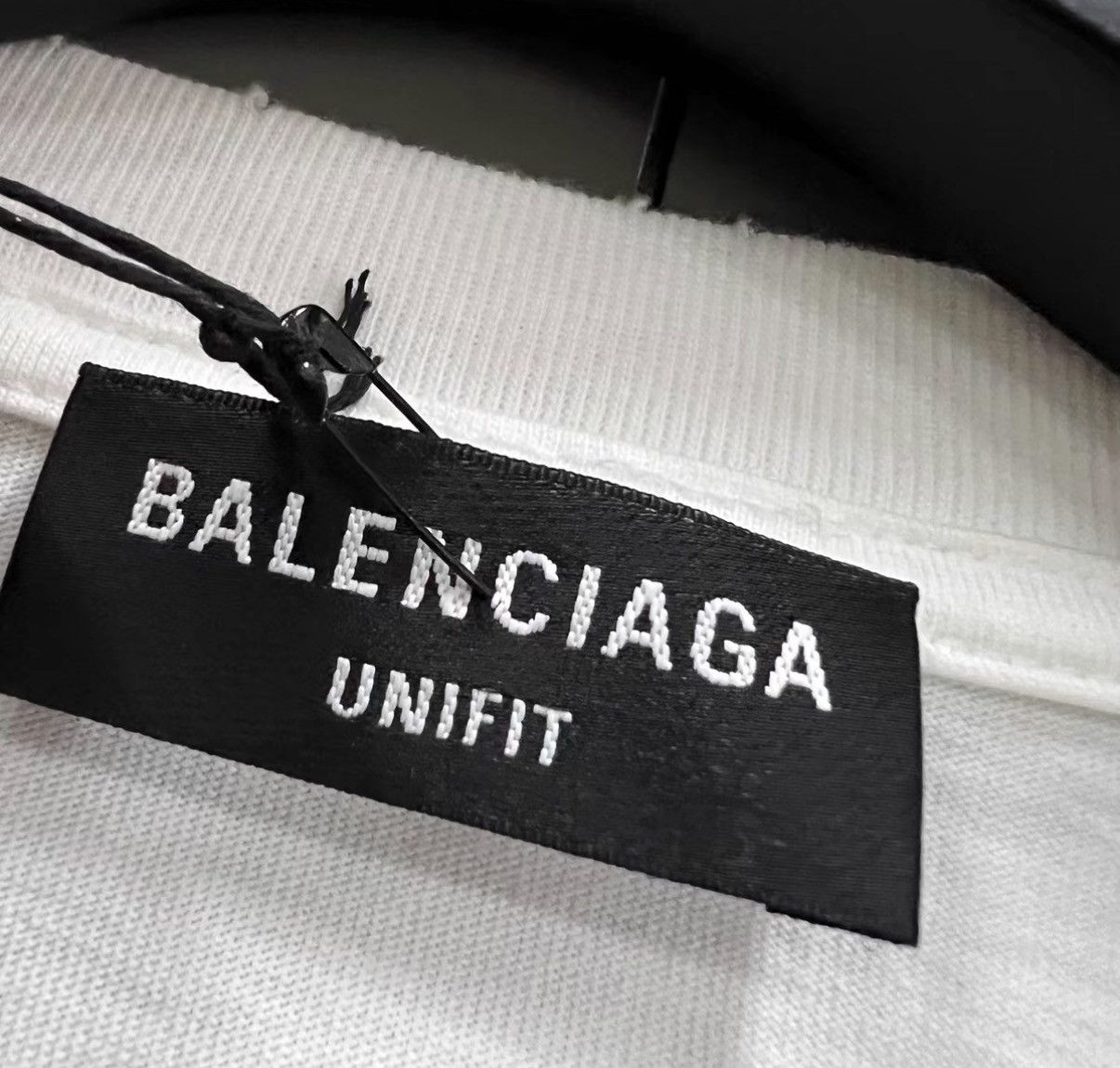 Balenciaga Balenciaga White Blurred Logo Short Sleeve Tee J41 Size US S / EU 44-46 / 1 - 3 Thumbnail