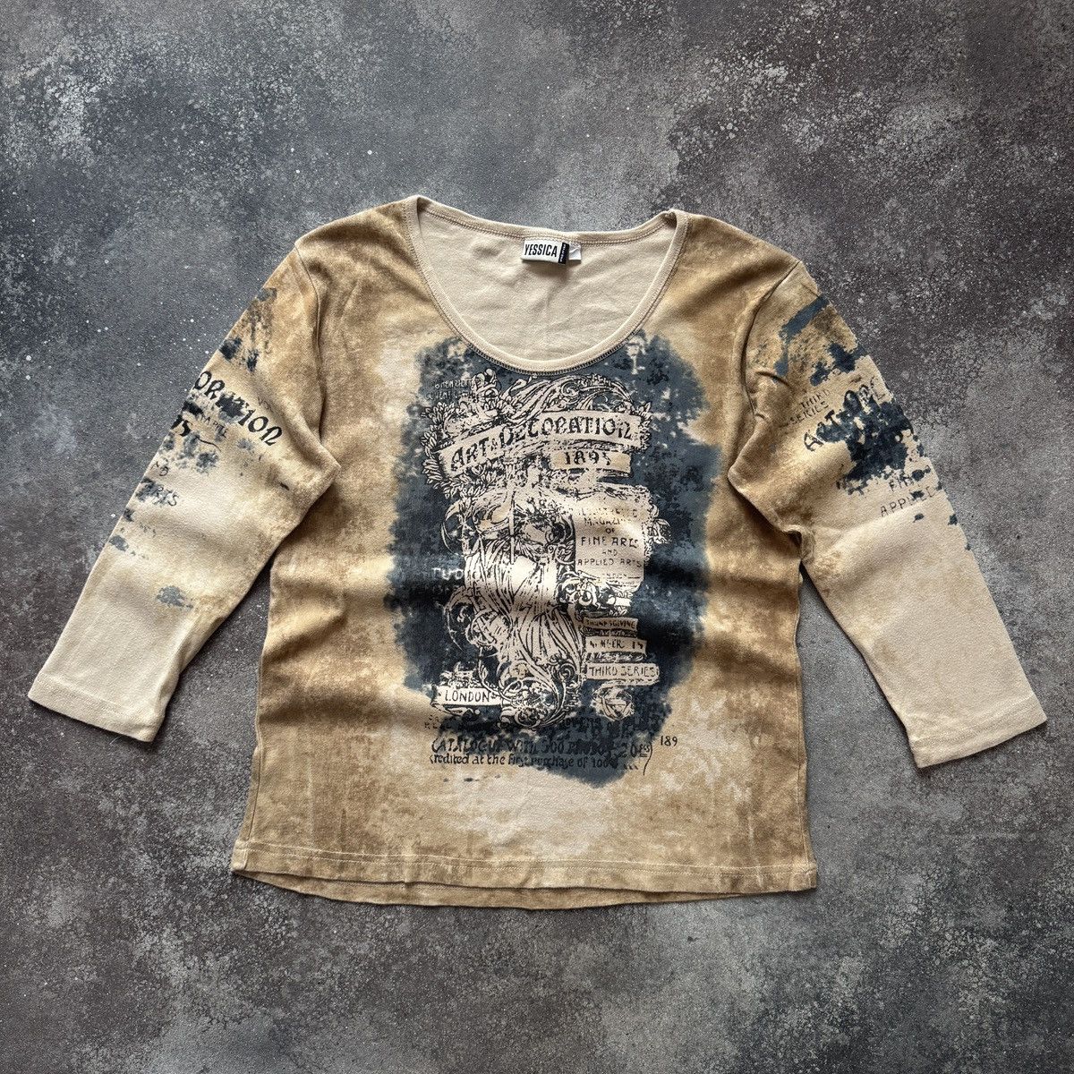 Affliction Style Y2K Gothic Print Vintage 3/4 Sleeve Top