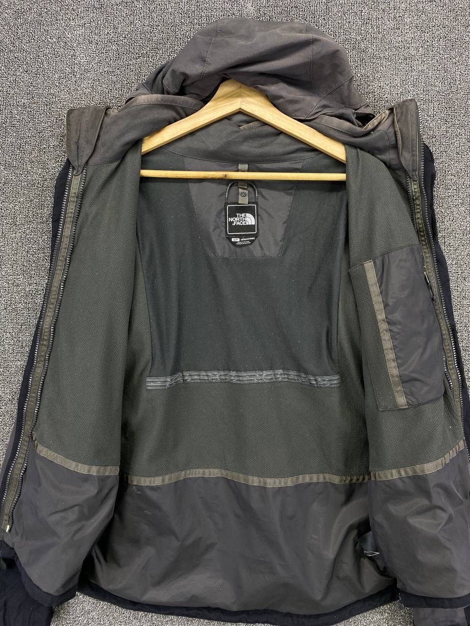The North Face Vintage The North Face HyVent Light Jacket Size US S / EU 44-46 / 1 - 7 Thumbnail