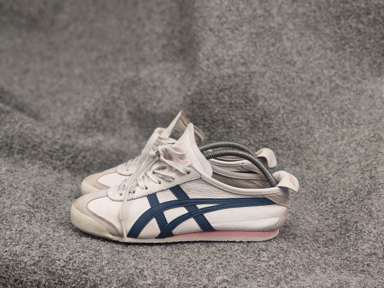Asics Vintage Asics Onitsuka Tiger Mexico 66 Japan Sneakers Y2K Size US 7 / IT 37 - 11 Thumbnail
