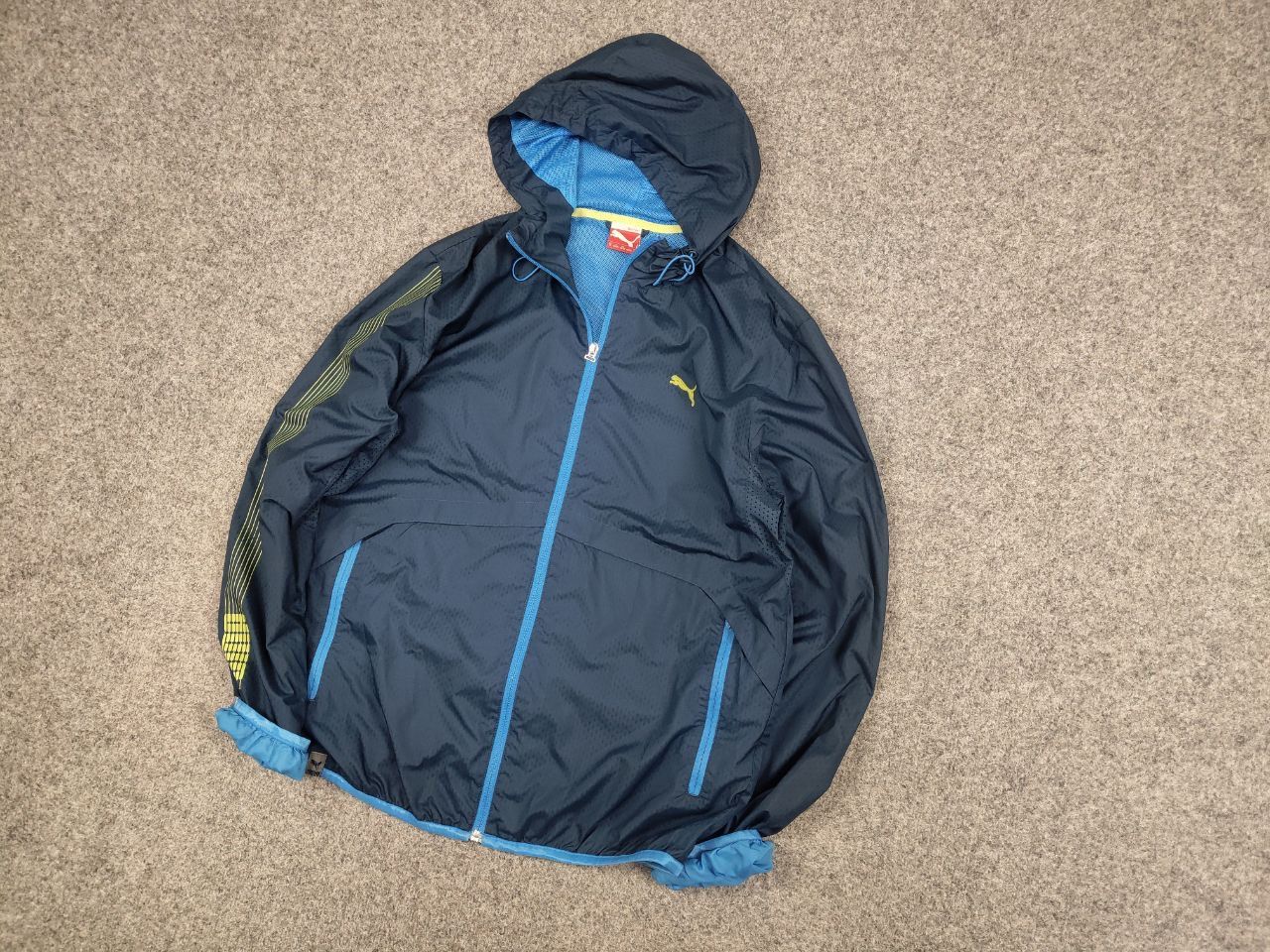 Puma Vintage Puma Light Zip Windbreaker Hoodie Jacket Y2K Style Size US M / EU 48-50 / 2 - 3 Thumbnail