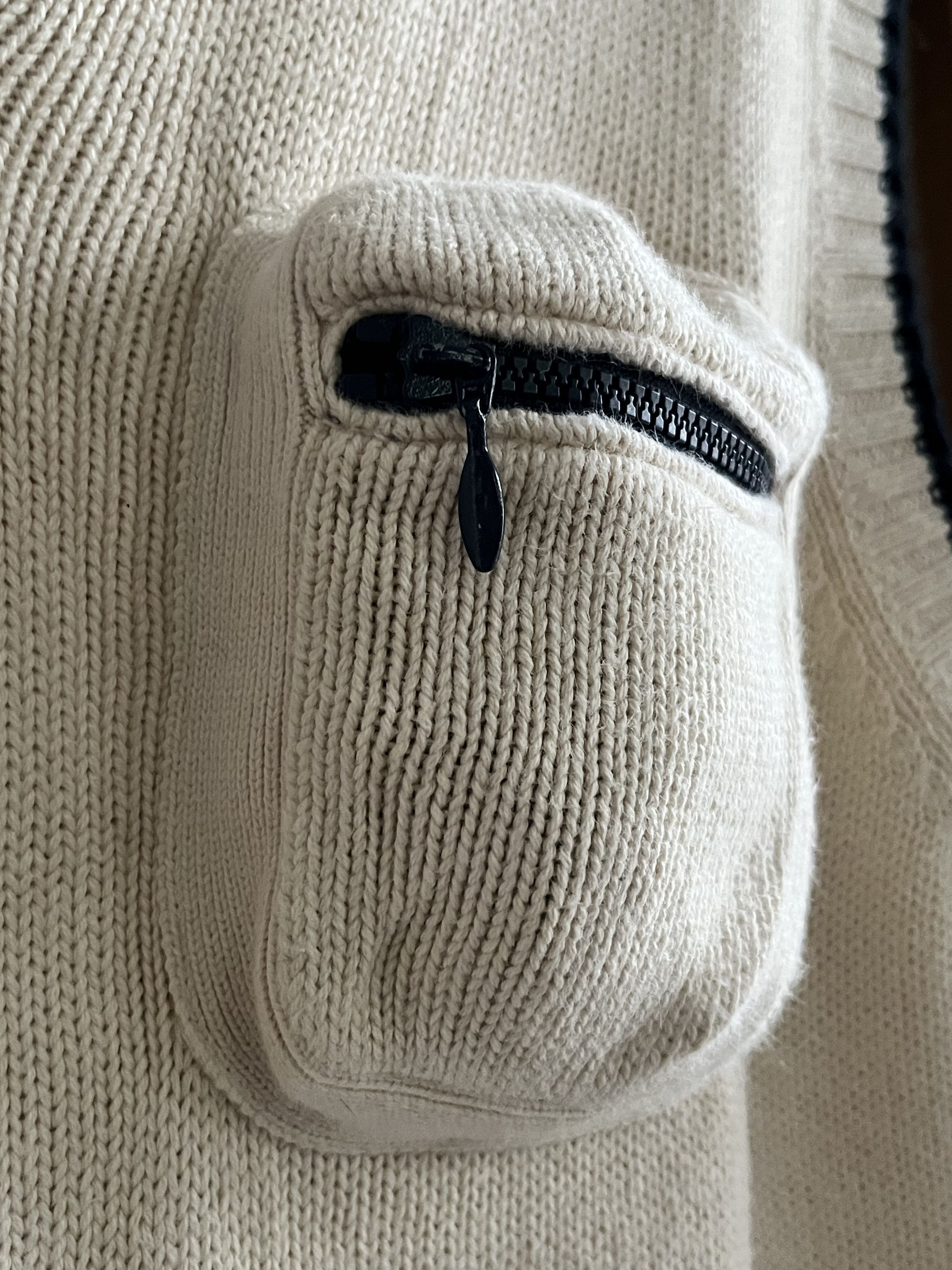 Karl Helmut Karl Helmut Embroidery Dog 3D Pocket Knitted Vest Size L / US 10 / IT 46 - 2 Thumbnail