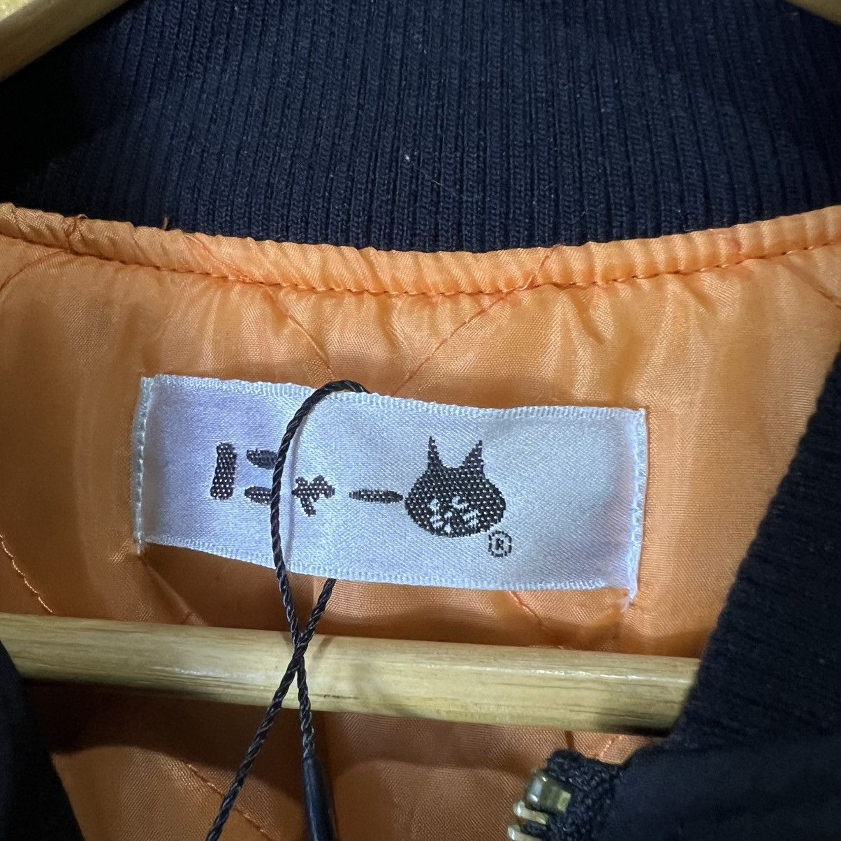 Ne-Net Ne-net "Nya-" Cat Big Face MA-1 Bomber Jacket Size US M / EU 48-50 / 2 - 6 Thumbnail