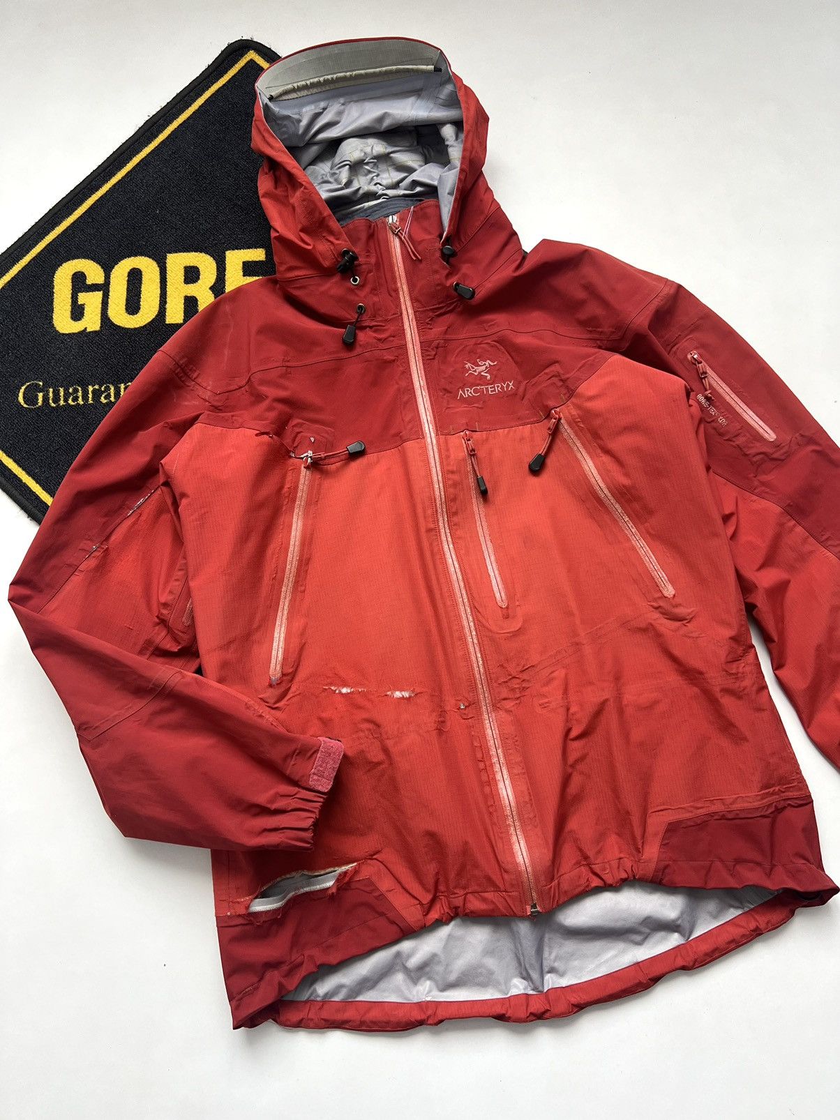 Arc'teryx 🔥Vintage 2004 Arcteryx Theta SV Sangria Red Gore-Tex Jacket Size US XL / EU 56 / 4 - 5 Thumbnail