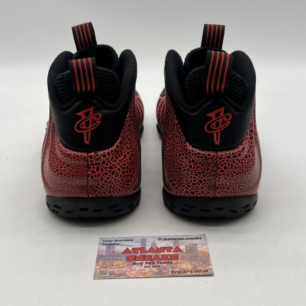 Nike Air Foamposite one cracked lava Size US 9 / EU 42 - 3 Thumbnail