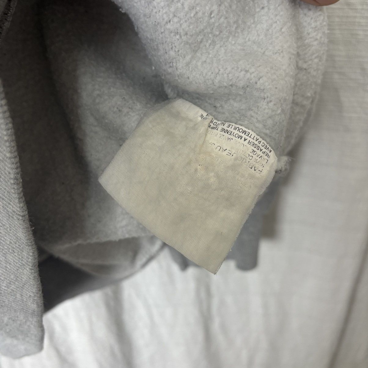 Comme des Garcons PLAY COMME DES GARÇONS PLAY SWEATER Size US L / EU 52-54 / 3 - 5 Thumbnail