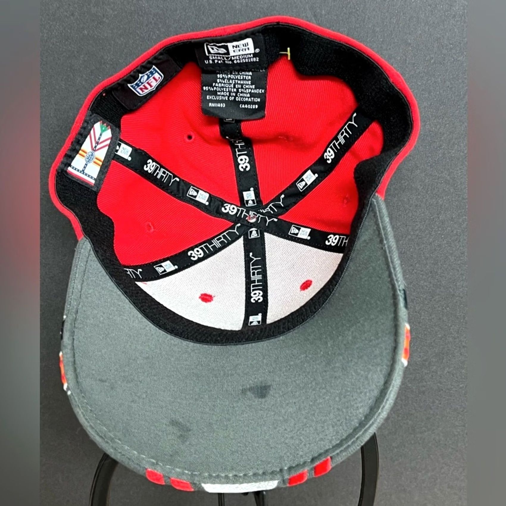 New Era VINTAGE Tampa Bay Buccaneers 2019 NFL Draft Hat Fitted New Era 39Thirty S/M NWOT Red 5 Panel Men M Size ONE SIZE - 6 Thumbnail