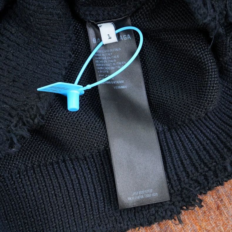 Balenciaga Balenciaga 3XL Sanding Destruction Turtleneck Sweater Navy Size US L / EU 52-54 / 3 - 5 Thumbnail