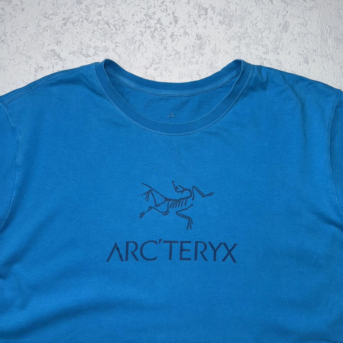 Arc'teryx Vintage Arc’teryx Big Logo T-Shirt Size US XL / EU 56 / 4 - 3 Thumbnail