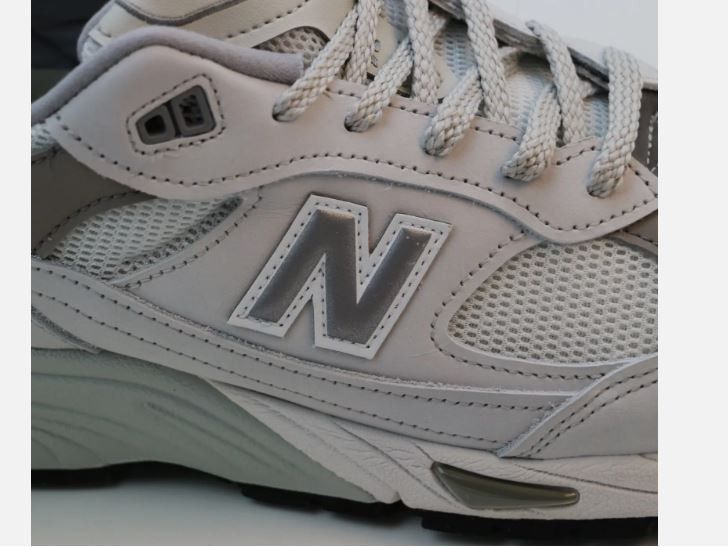 New Balance New Balance 991 Men's Shoes M991FLB Made in UK England Size US 10 / EU 43 - 13 Thumbnail