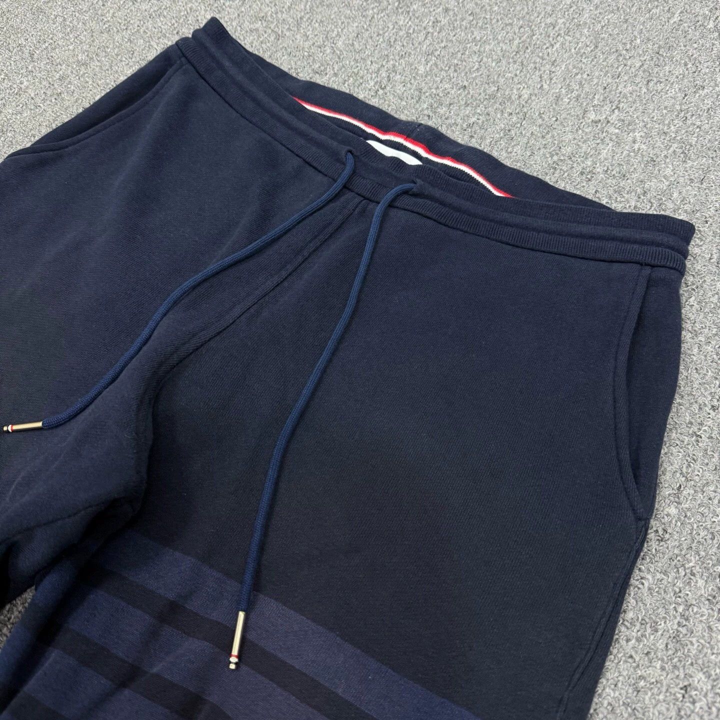 Thom Browne TB deep blue 4-bar stripe sweatpants size 2 95 new Size US 32 / EU 48 - 3 Thumbnail