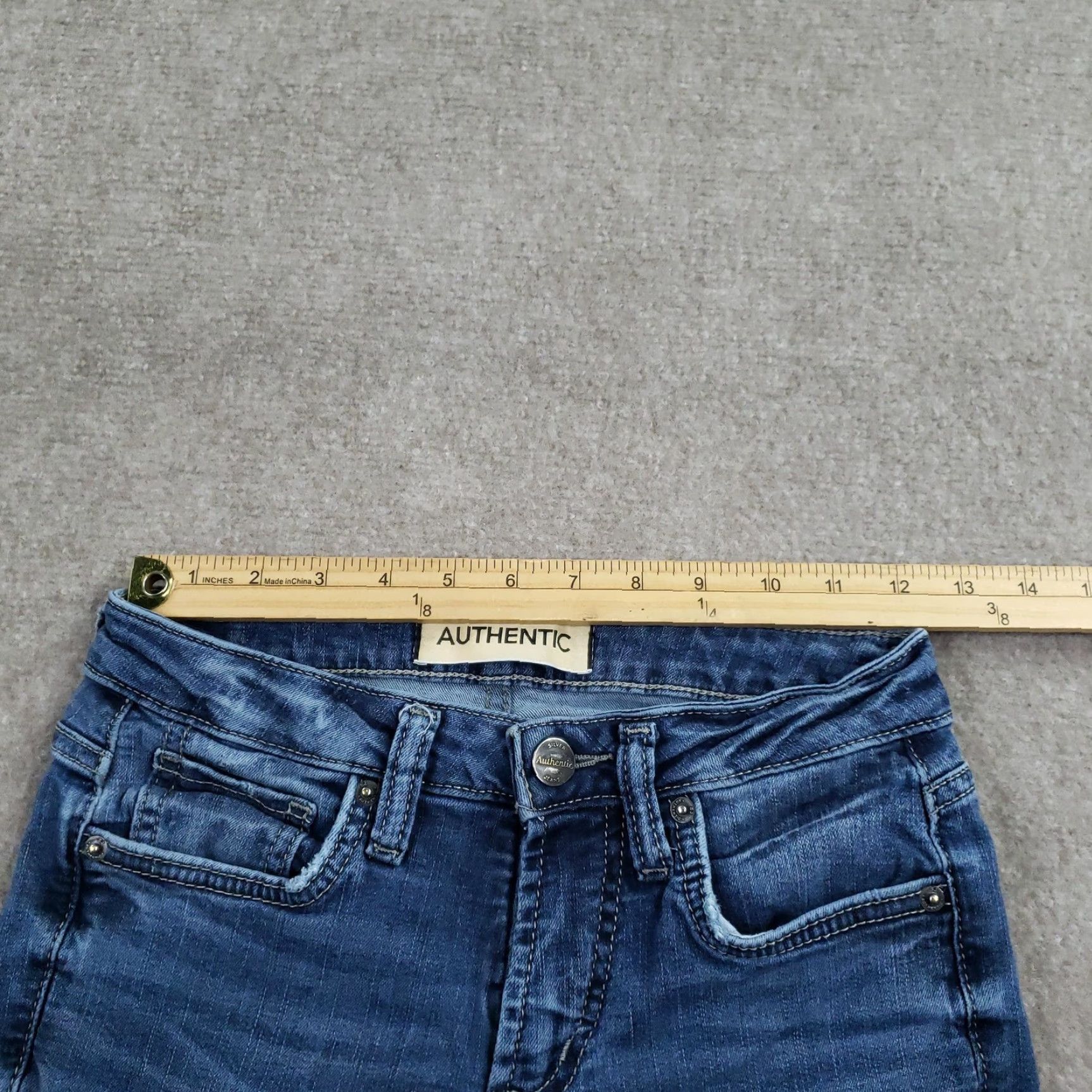 Silver Jeans Co. Silver Jeans Womens Jeans Curvy Mid Skinny Mid Rise Blue 24x29 Stretch Denim Slim Zip Button Logo Pockets Size 42" / US 20 - 6 Thumbnail