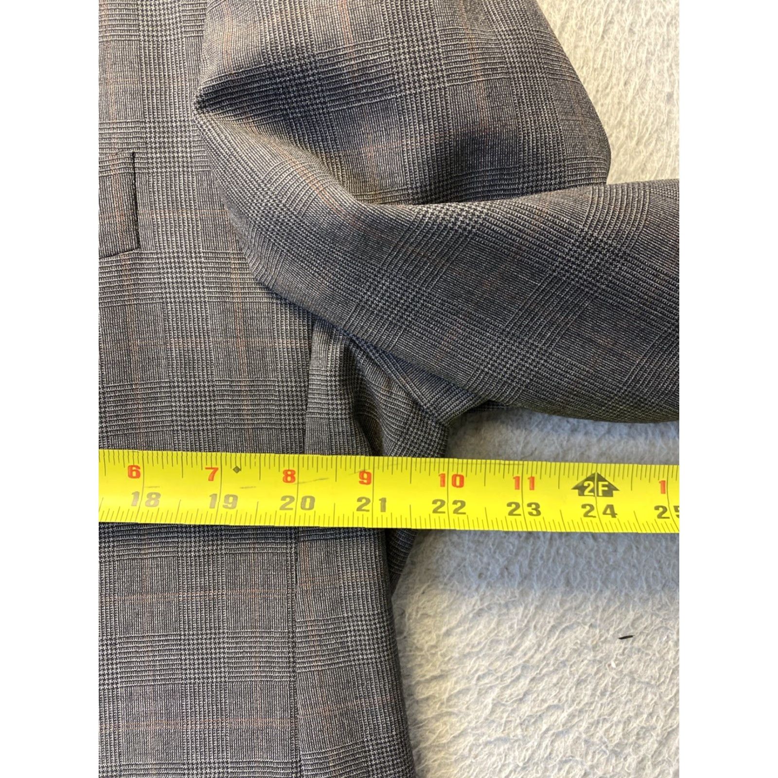 Vintage VINTAGE Hickey Freeman men's blazer Wool plaid Single-breasted size 42 Regular gray formal jacket Size 42R - 4 Thumbnail