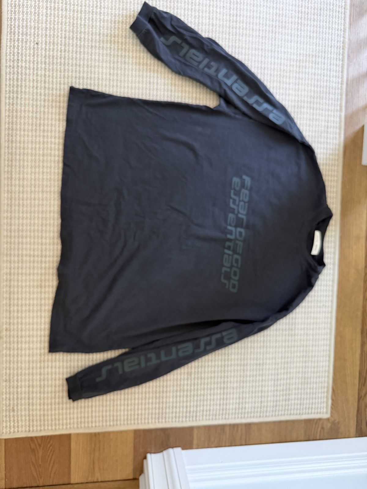 Essentials Essentials FOG long sleeve Size US L / EU 52-54 / 3 - 1 Thumbnail