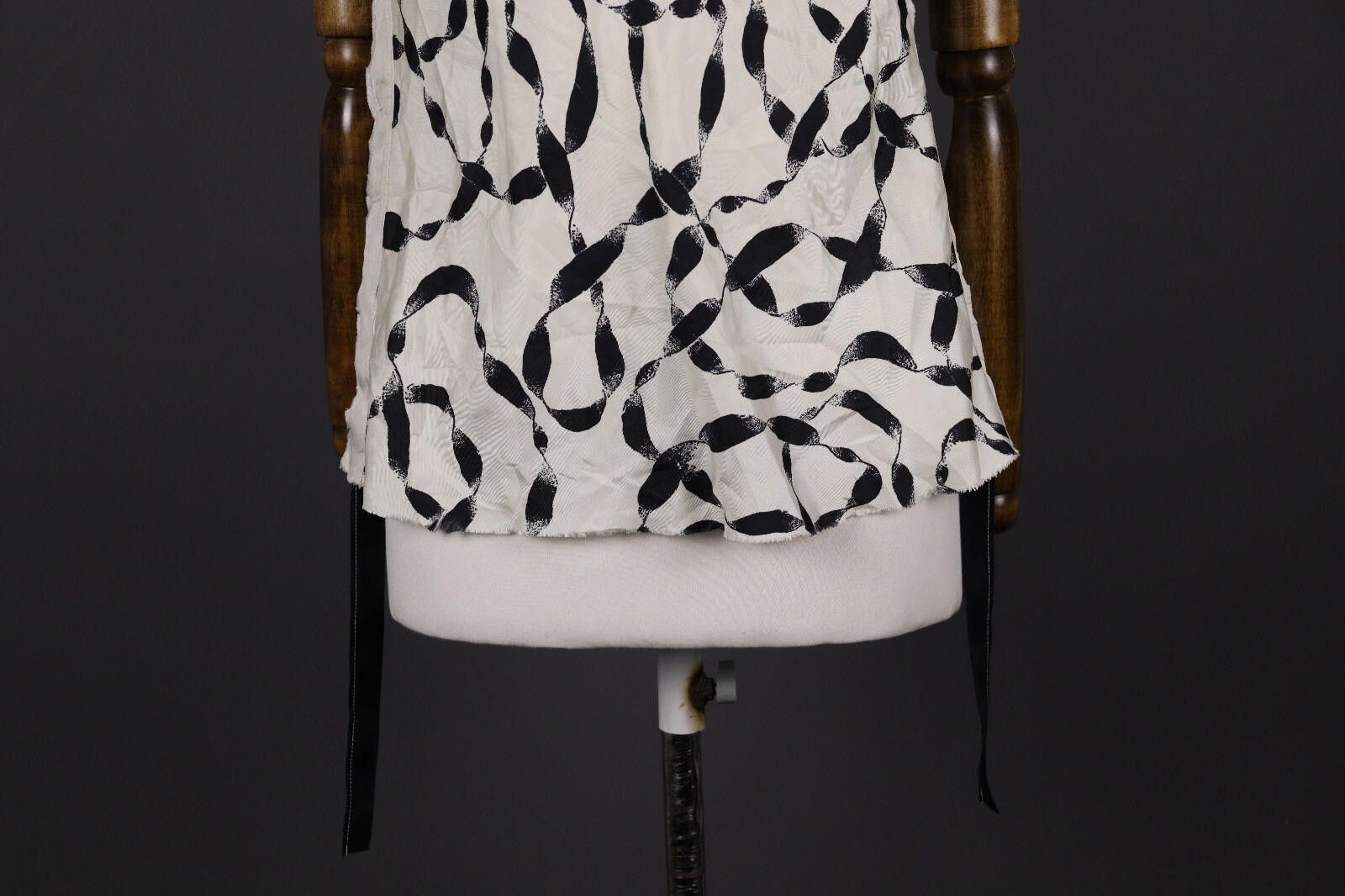 Helmut Lang Helmut Lang White Designed Printed Tank Top Shirt Size M Size M / US 6-8 / IT 42-44 - 3 Thumbnail