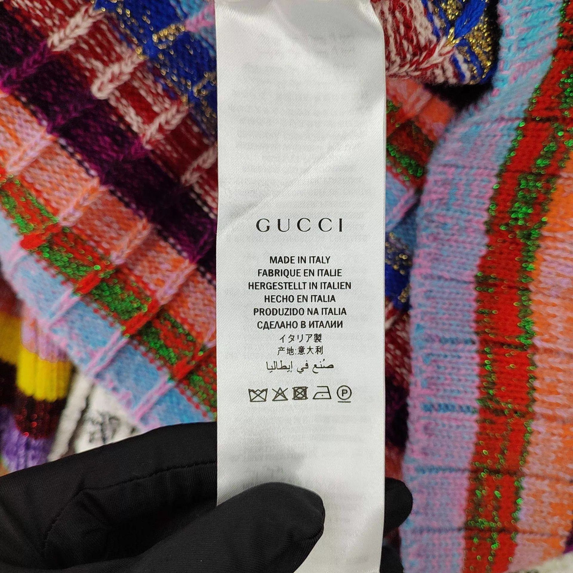 Gucci Gucci Sequin Rainbow Beaded Collared Sweater S Size S / US 4 / IT 40 - 4 Thumbnail