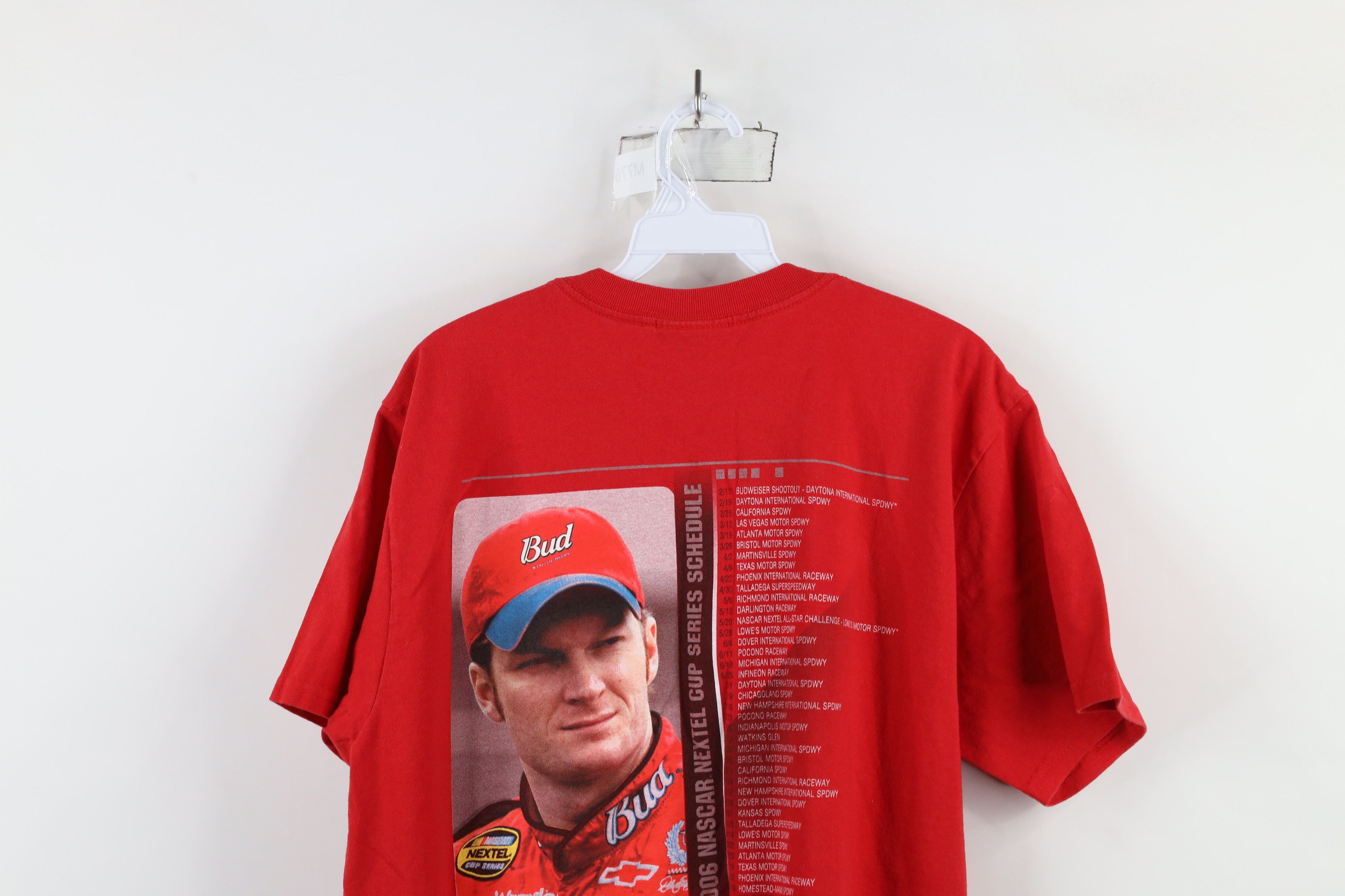 Vintage Vintage Y2K 2006 NASCAR Earnhardt Jr Budweiser T-Shirt Size US L / EU 52-54 / 3 - 14 Thumbnail