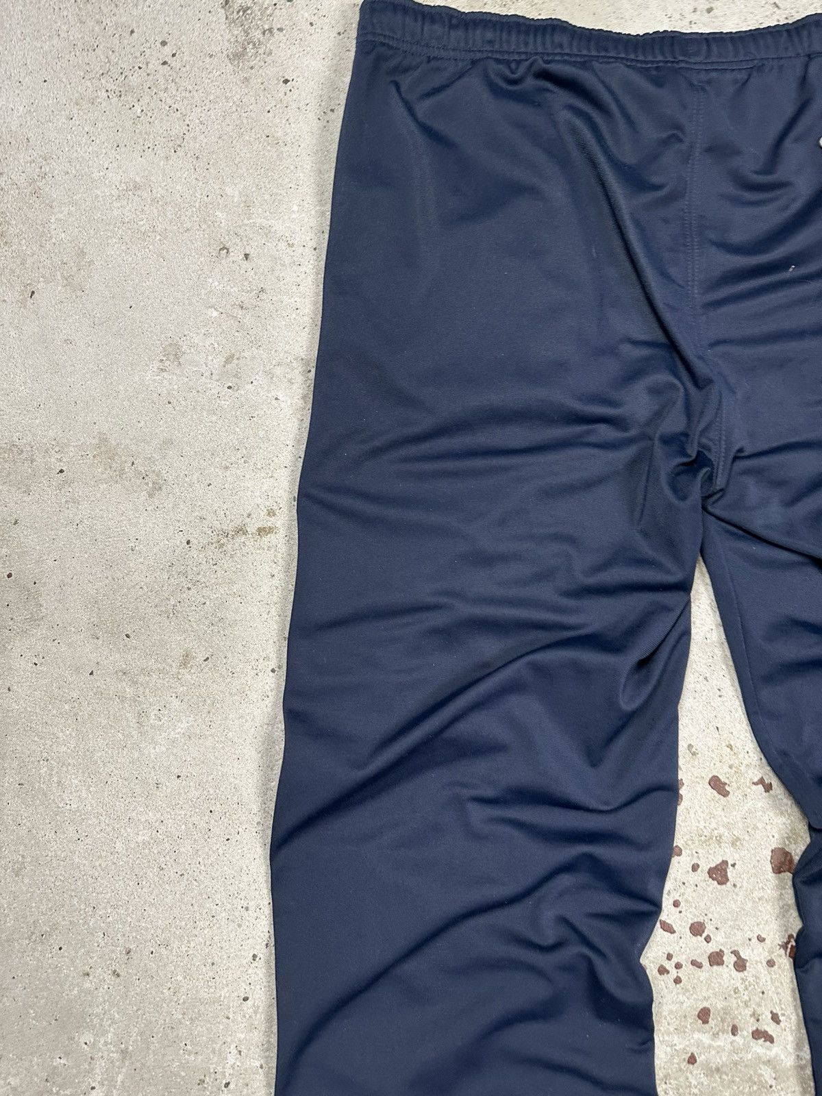 Nike Vintage Y2K Nike Baggy Navy Track Pants Swoosh rare usa Size US 32 / EU 48 - 11 Thumbnail