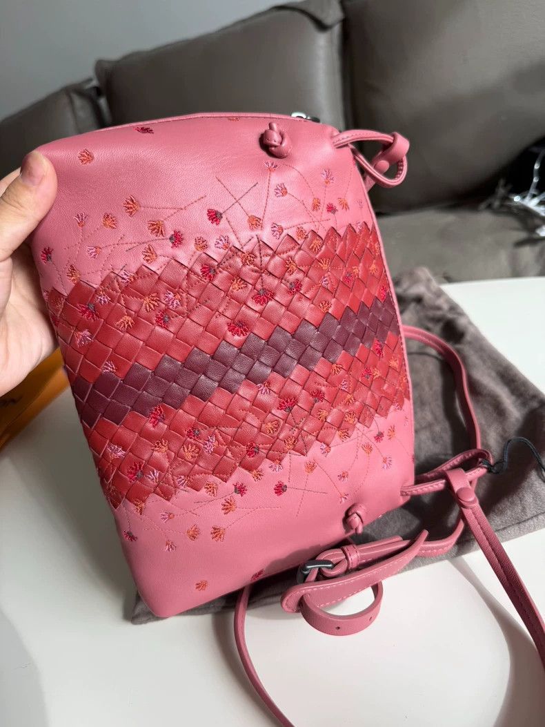 Other bv pink woven flower shoulder bag-2508 Size ONE SIZE - 8 Thumbnail