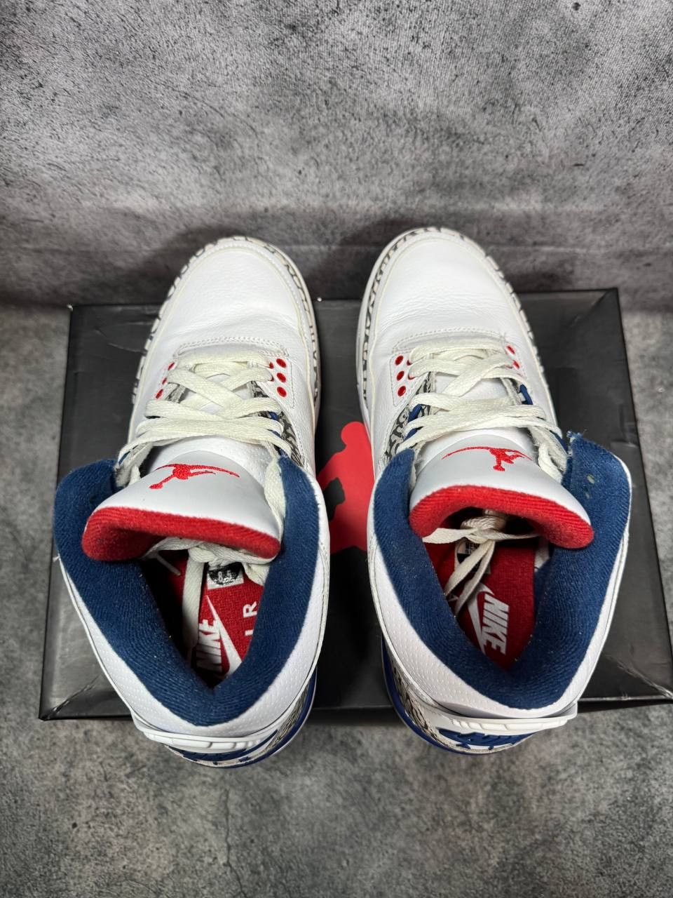Jordan Brand Size 8.5 | Jordan 3 True Blue With Box | Pre-Owned Size US 8.5 / EU 41-42 - 7 Thumbnail