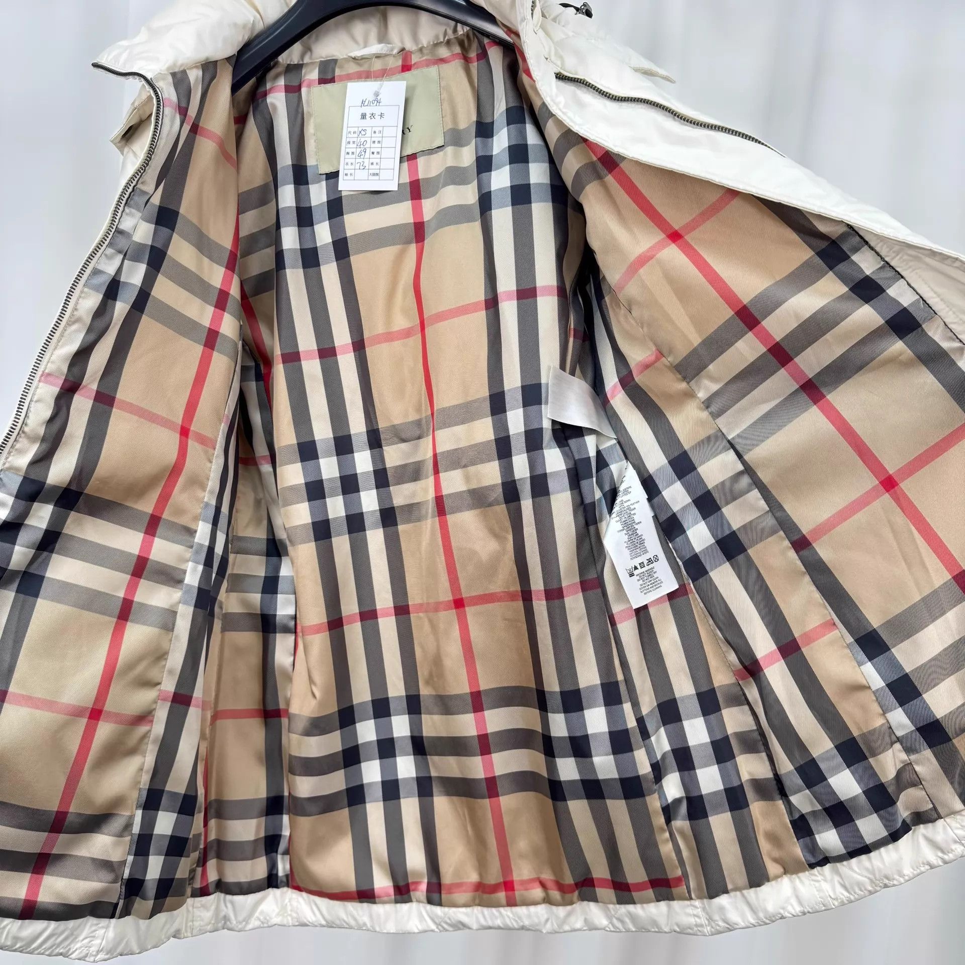 Burberry Burberry Check Down Jacket XS 98N Zipper Missing Size XS / US 0-2 / IT 36-38 - 5 Thumbnail