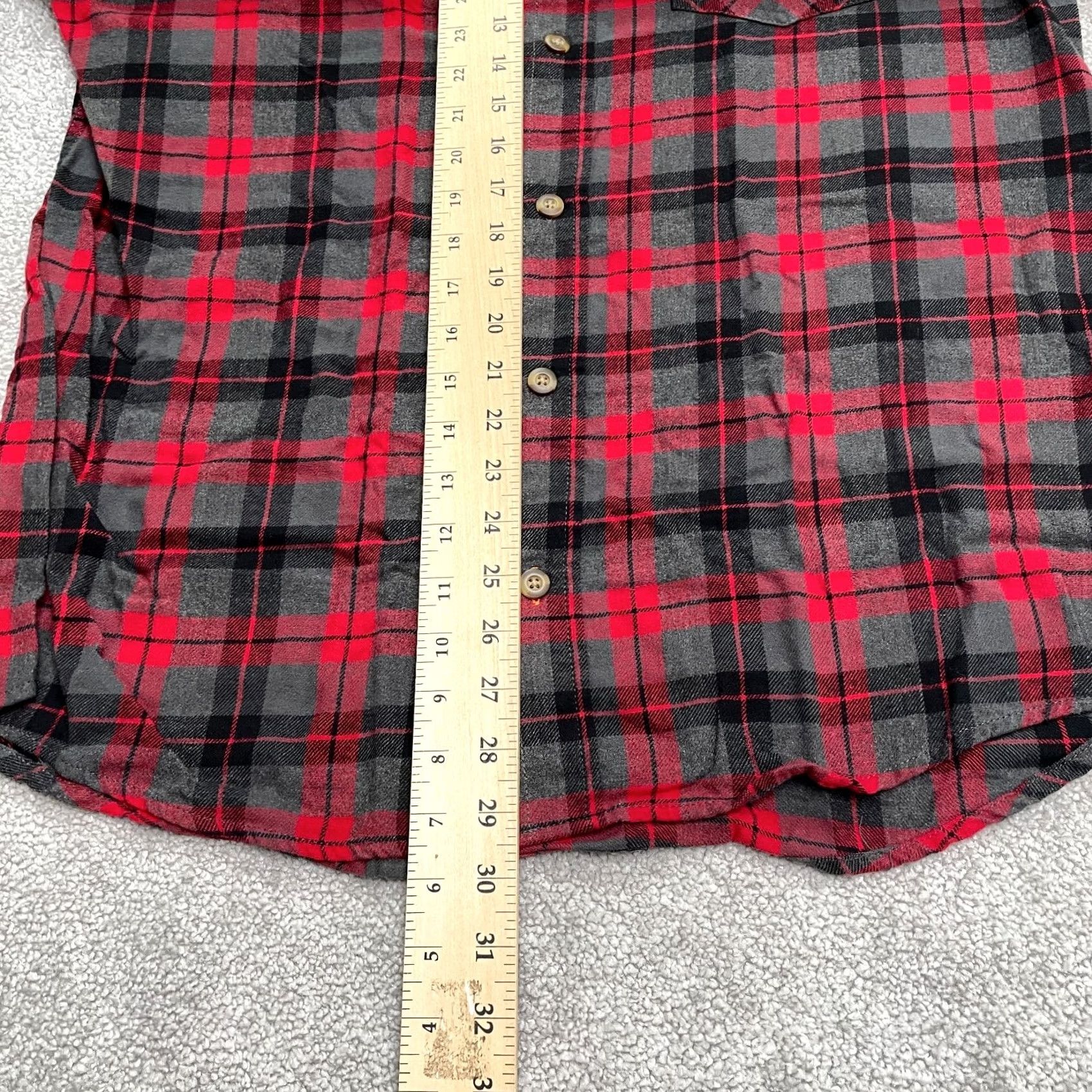 Vintage Field & Stream Flannel Shirt Mens L Red Gray Black Plaid Long Sleeve Casual Button-Up Modern Classic Size US L / EU 52-54 / 3 - 7 Thumbnail
