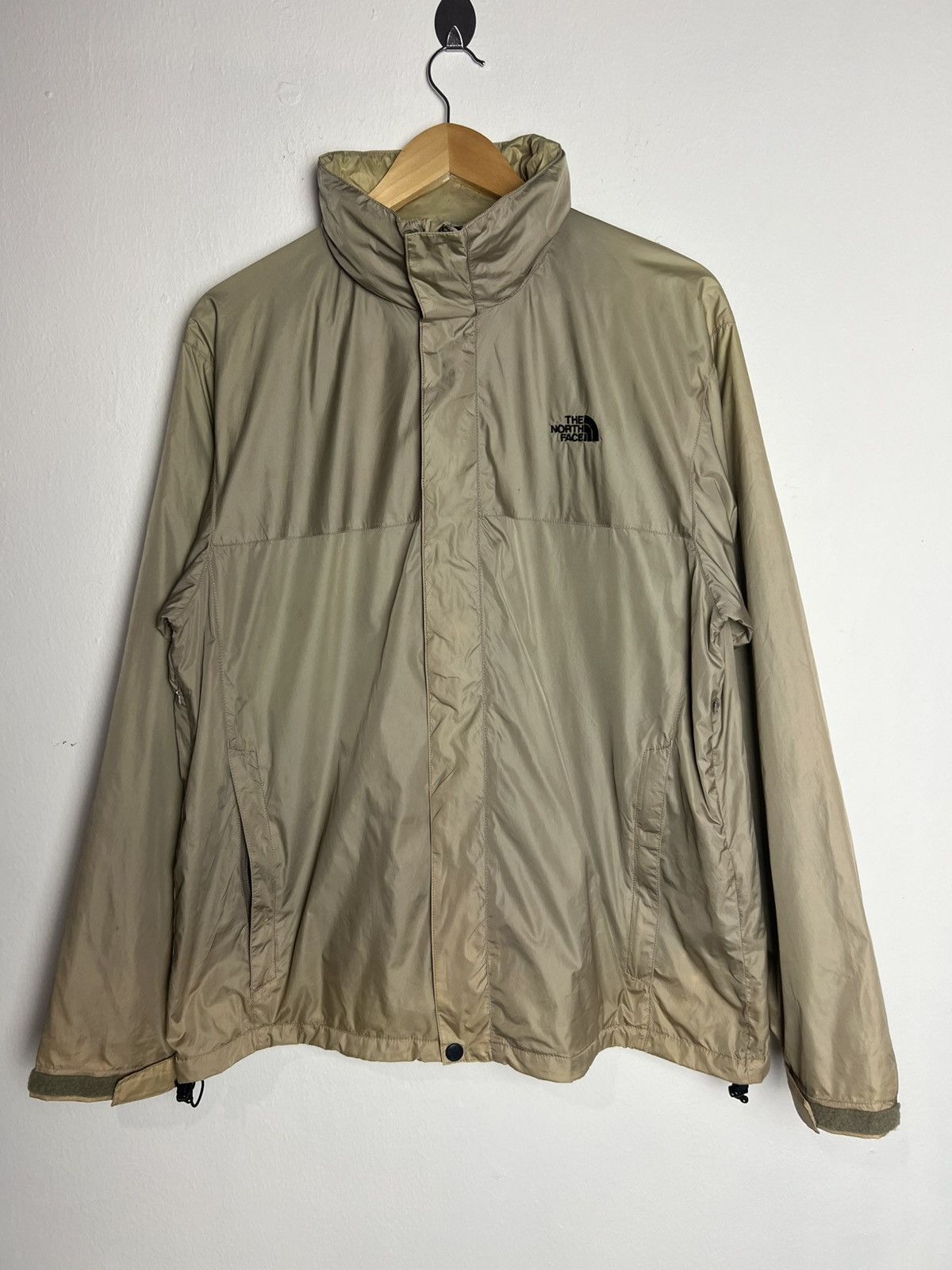 The North Face The North Face Nylon Windbreaker Jacket with Hoodie Size US L / EU 52-54 / 3 - 1 Thumbnail