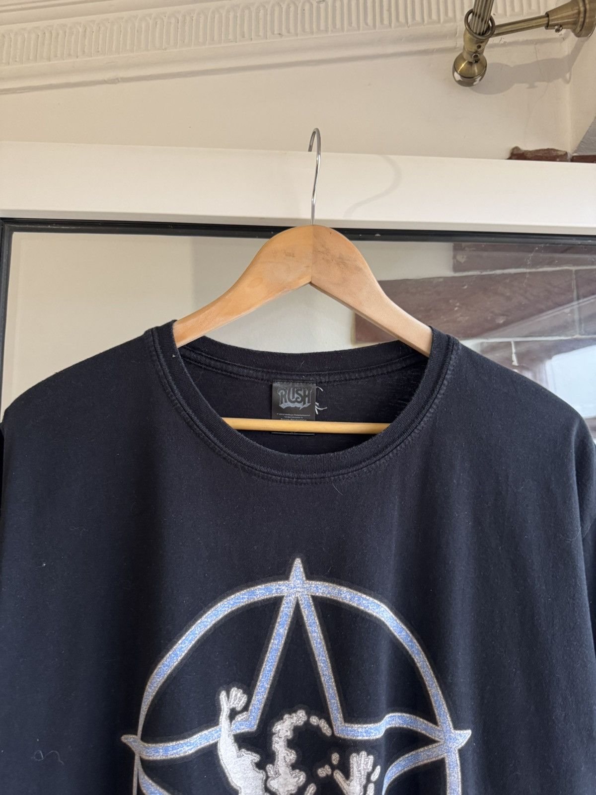 Band Tees Rare Rush tshirt 00’s Size US XL / EU 56 / 4 - 6 Thumbnail