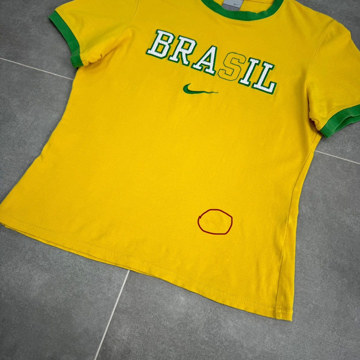 Nike Vintage Nike Brazil Brasil Women T-Shirt Size M Size M / US 6-8 / IT 42-44 - 5 Thumbnail