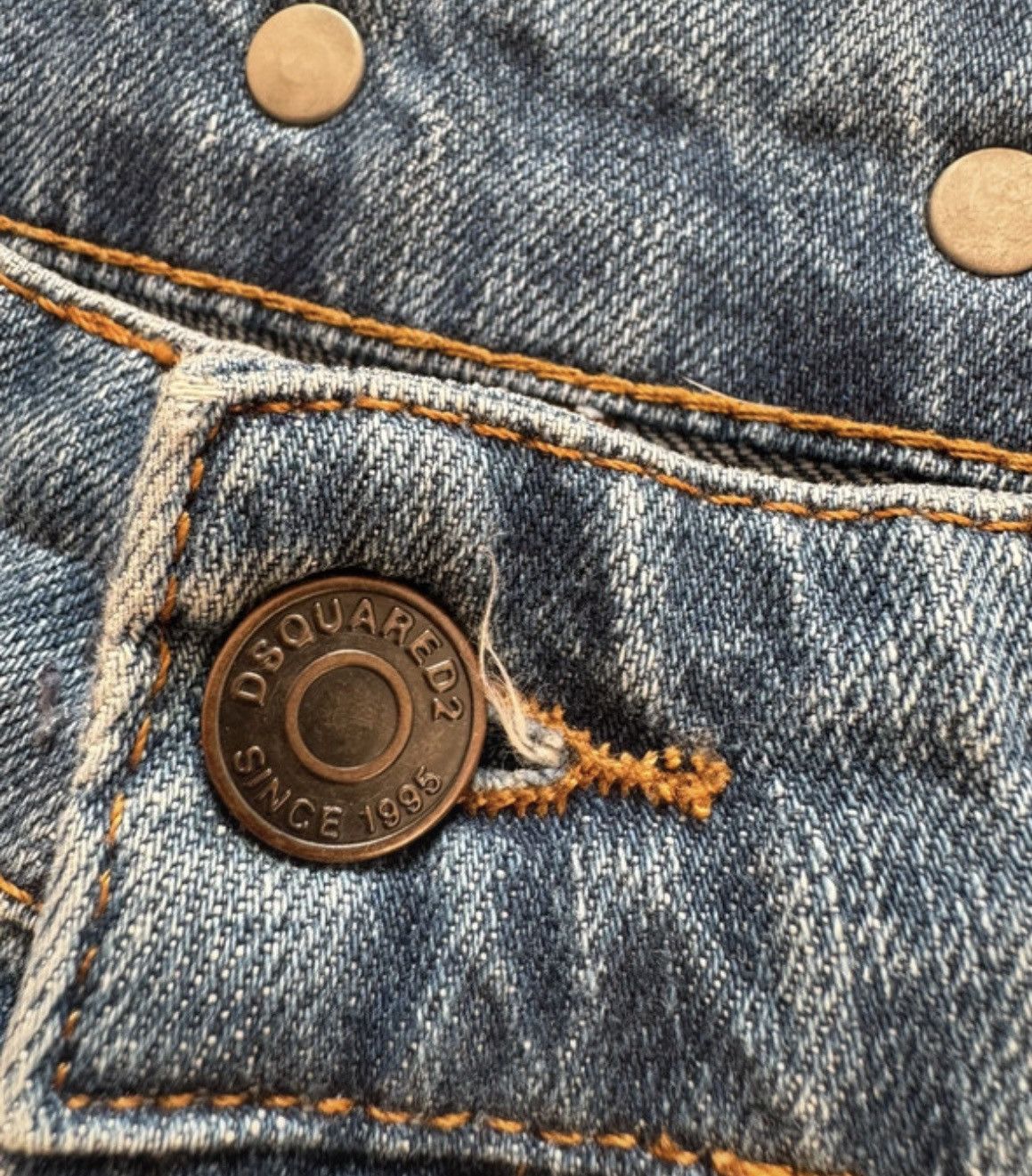Dsquared2 Dsquared2 Women’s Denim Shorts Size s/Distressed Look/ Size 25" / US 0 / IT 36 - 5 Thumbnail