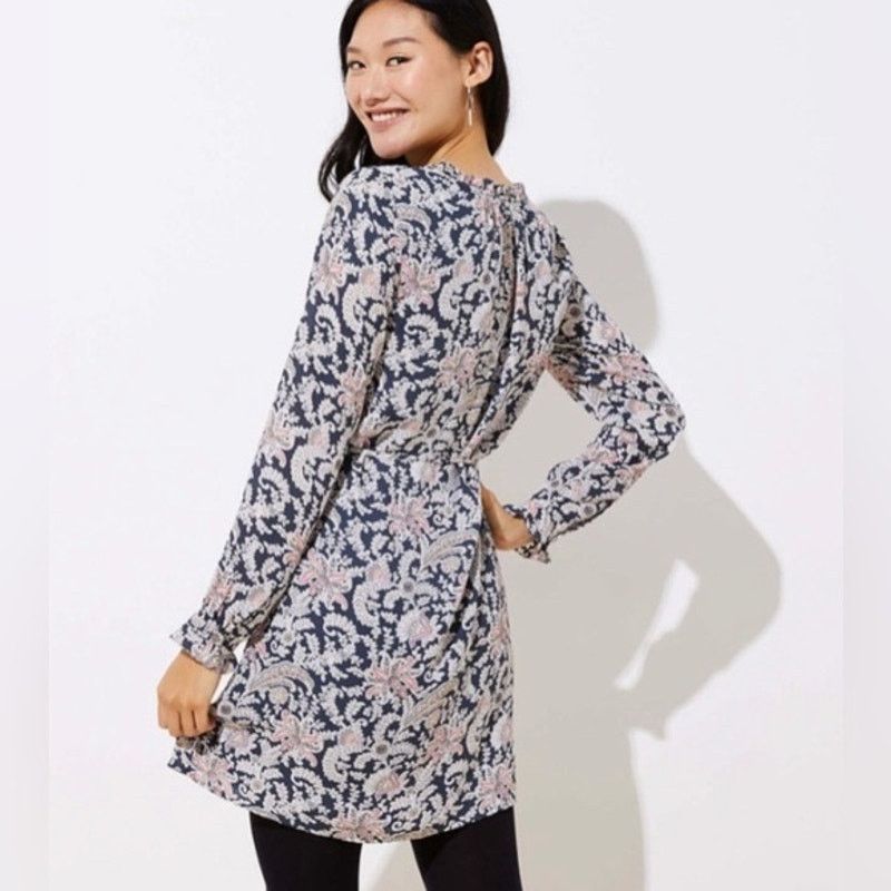 Ann Taylor LOFT Coastal Grey Vine Ruffle Trim Shift Dress -NWT Size S / US 4 / IT 40 - 2 Thumbnail