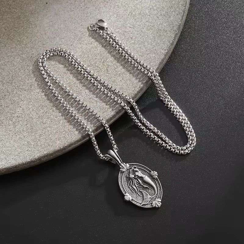 Jewelry Retro Silver Mermaid Goddess Medal Pendant Necklace Size ONE SIZE - 2 Thumbnail