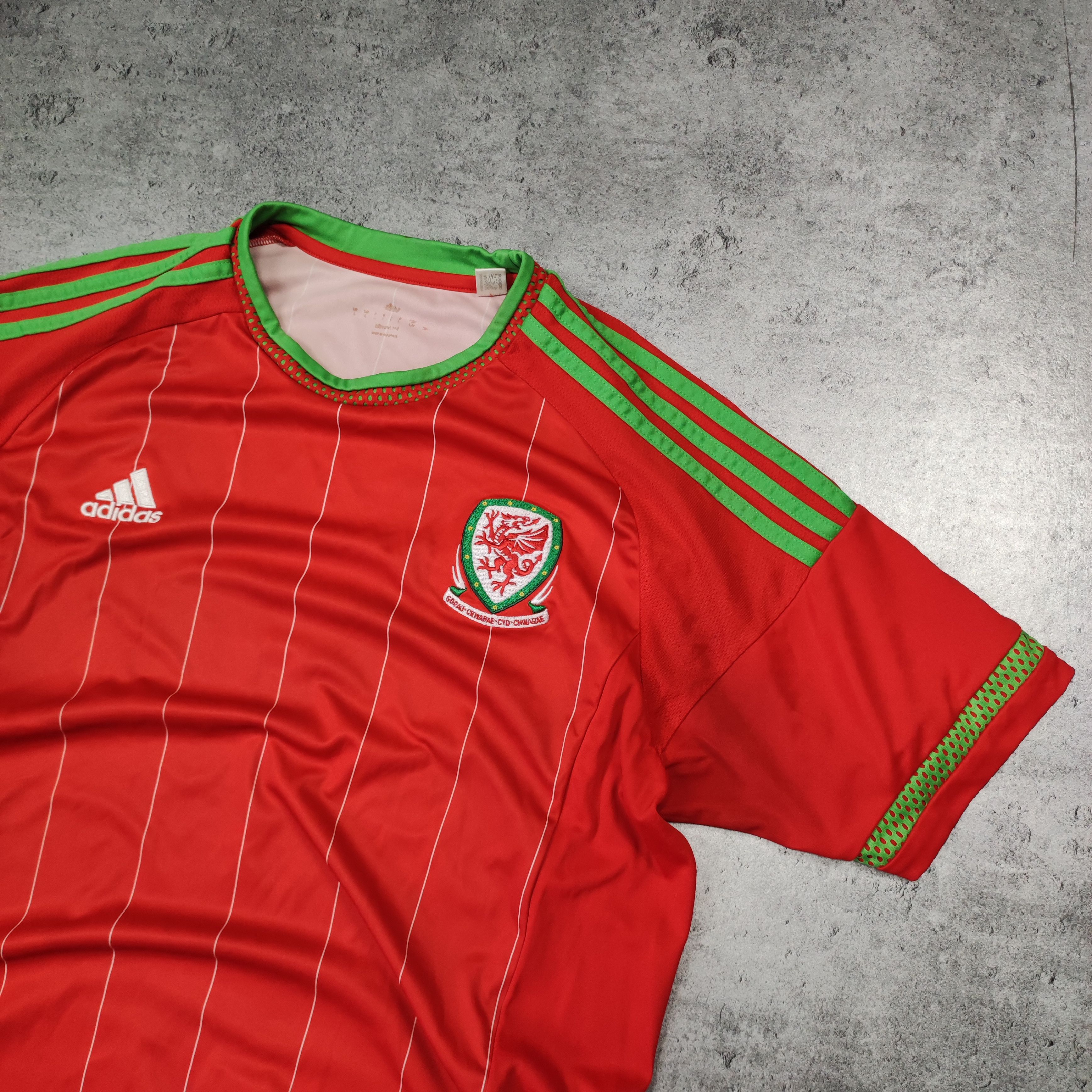 Adidas RARE Adidas x Walles EURO 2016 Football Soccer Home Jersey Size US L / EU 52-54 / 3 - 4 Thumbnail