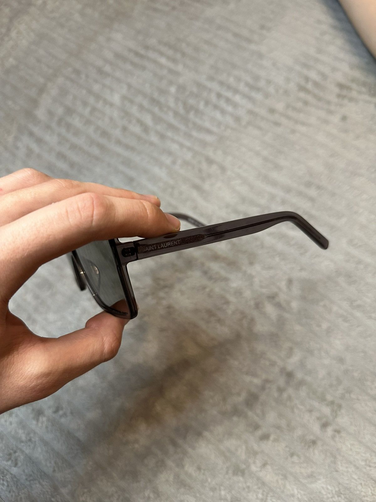 Saint Laurent Paris Saint Laurent Black SL 183 Betty 005 Women/Men Sunglasses Size ONE SIZE - 8 Thumbnail