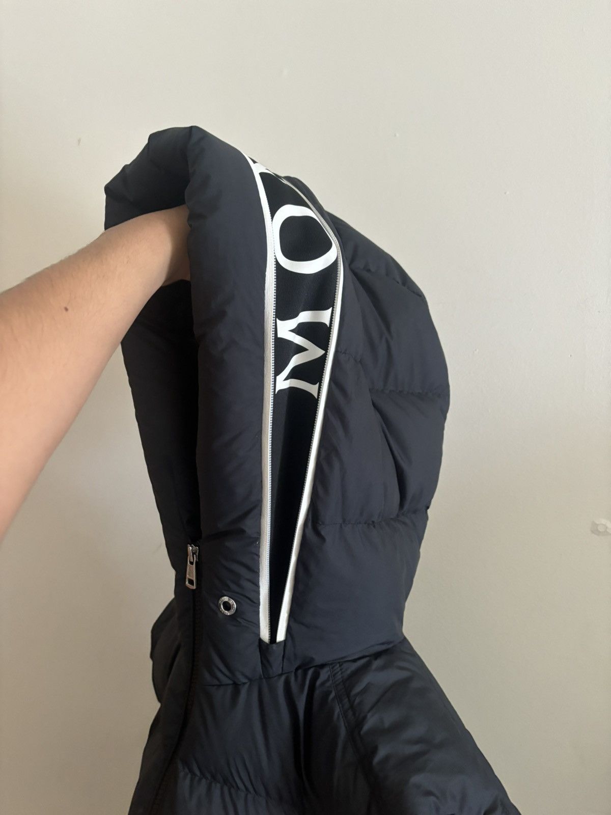 Moncler CARDAMINE HOODED DOWN VEST Size US M / EU 48-50 / 2 - 2 Thumbnail