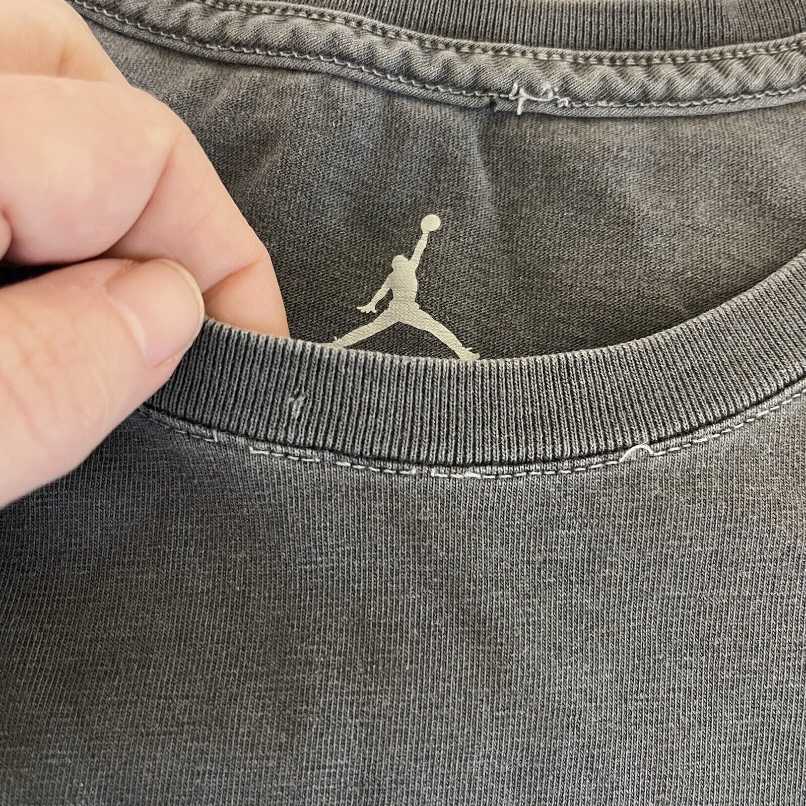 Other Vintage Air Jordan Logo Flight Tagless Tshirt Gray Size US XL / EU 56 / 4 - 2 Thumbnail