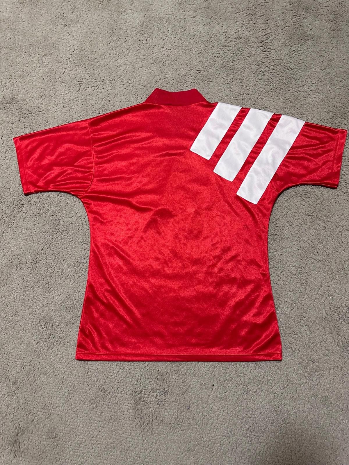 Adidas LIVERPOOL 1992/93 HOME SHIRT FOOTBALL SOCCER JERSEY Sz 38/40 Size US M / EU 48-50 / 2 - 7 Thumbnail